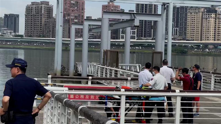 李姓男大生見義勇為,跳水營救落水的張姓老翁,卻不幸失蹤。(翻攝畫面)