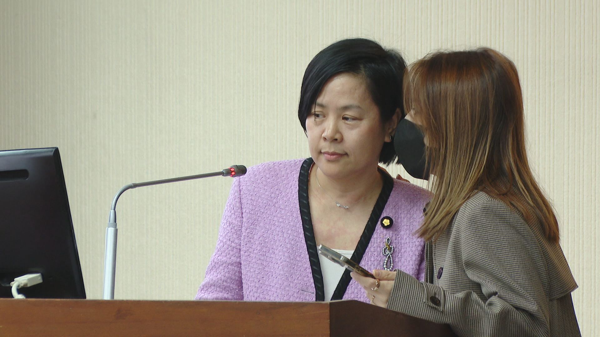 「委員出國」多6天喘息！　李貞秀失言民眾黨中評會延至13日