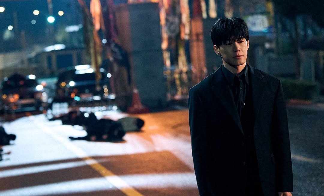 韓劇《鐵拳教育》近日在Netflix播出後,登上台灣等25個國家的排行榜冠軍,也突顯出目前許多國家都面臨的教育問題。(翻攝自Netflix臉書)