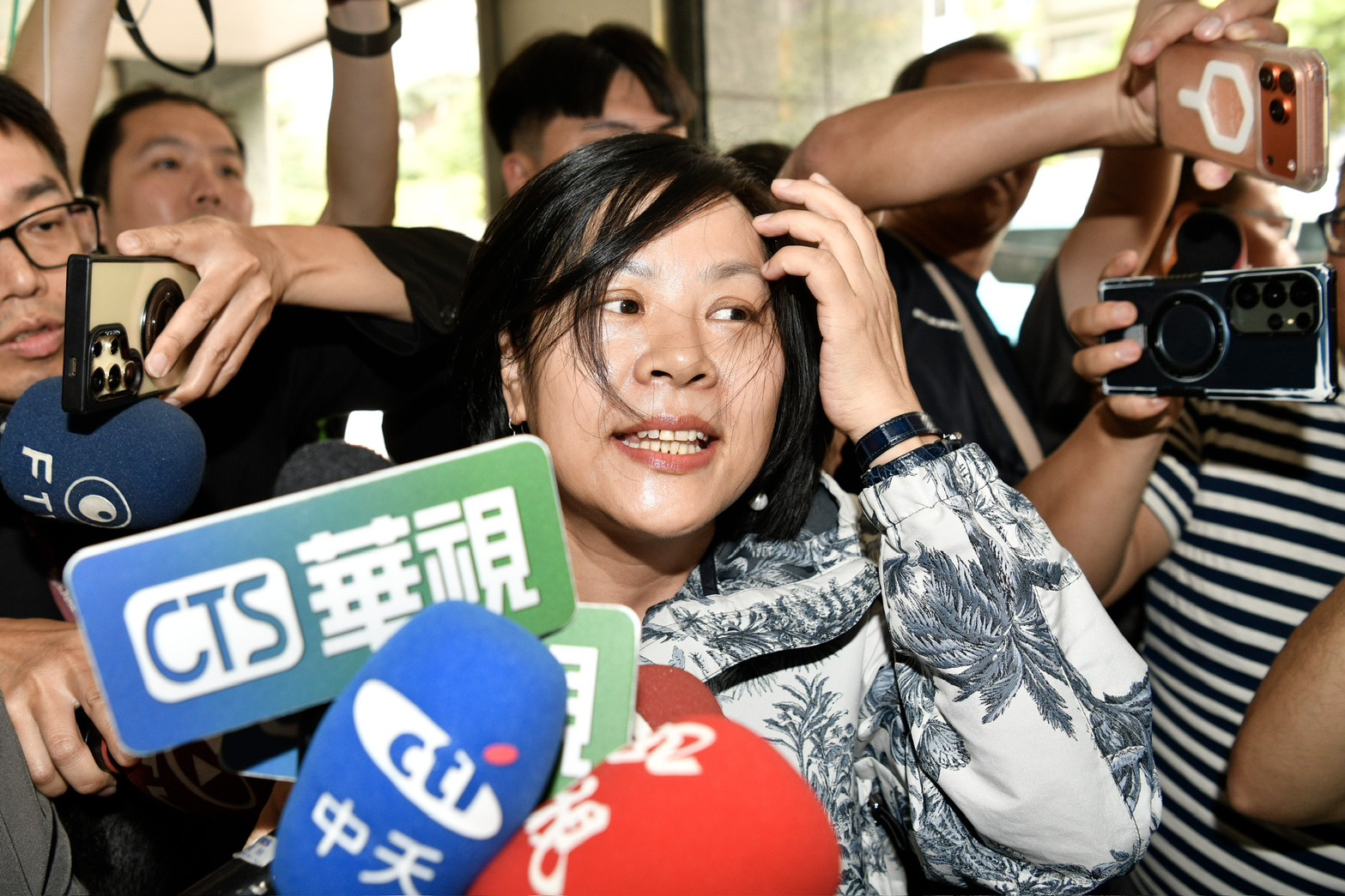 民眾黨中評會13日決議開除李貞秀黨籍,等於她將喪失白營不分區立委資格。(鏡報李智為攝)