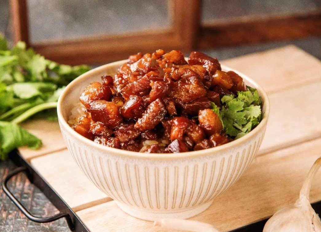 台南知名江川肉燥飯是在地經營70年的老店,不過近日傳出他們暫停營業的消息。(翻攝自台南江川肉燥飯臉書)