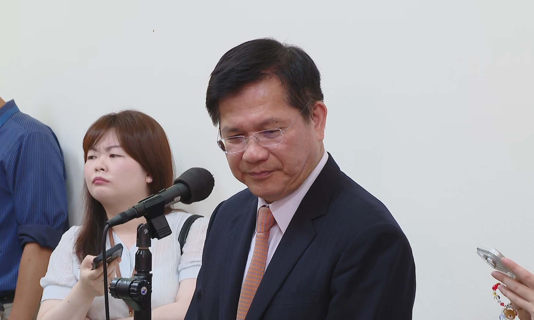 外交部長林佳龍說明對泰免簽政策。