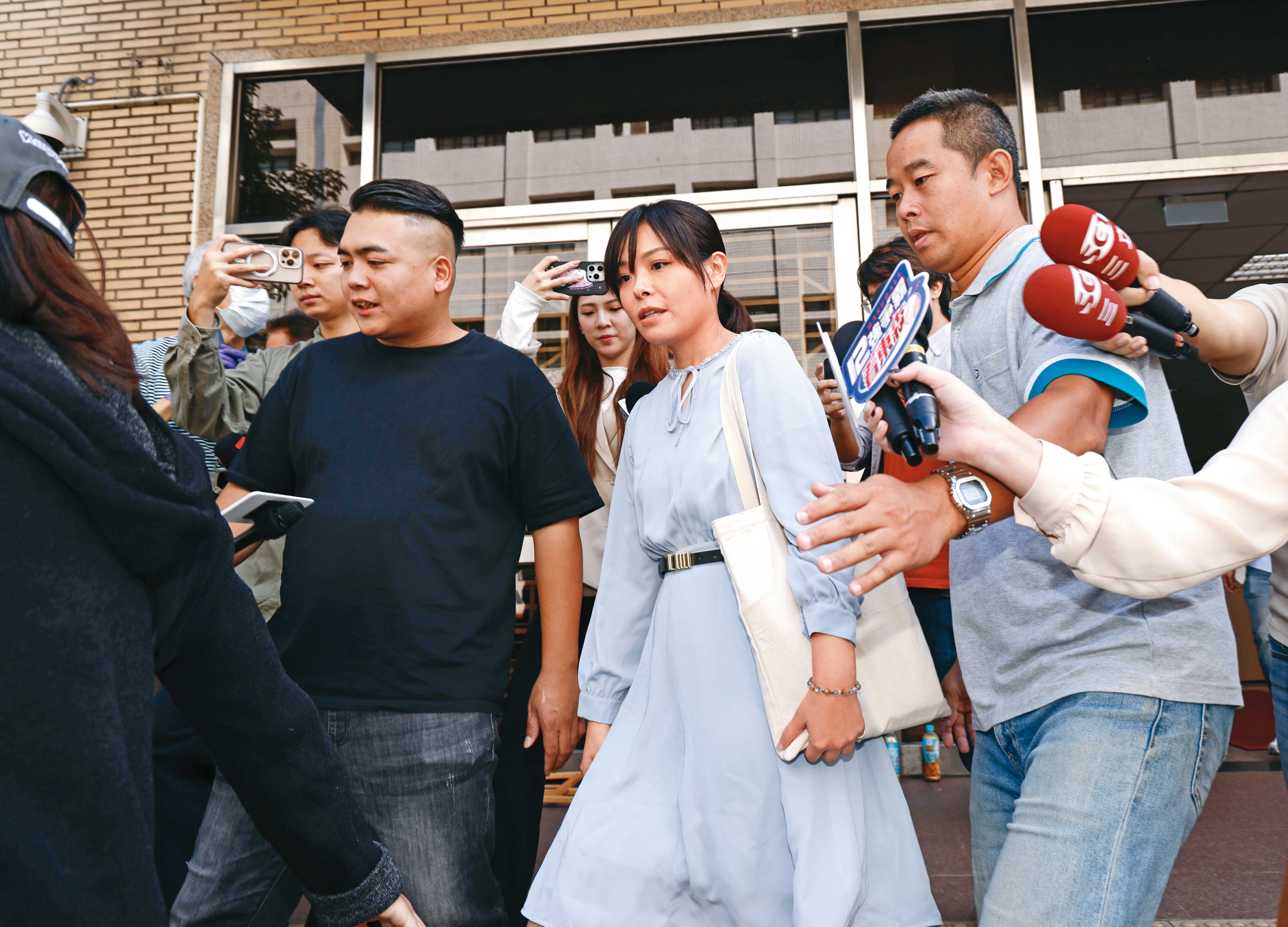 李貞秀發言頻惹議,還數度波及新竹市長高虹安(圖)。