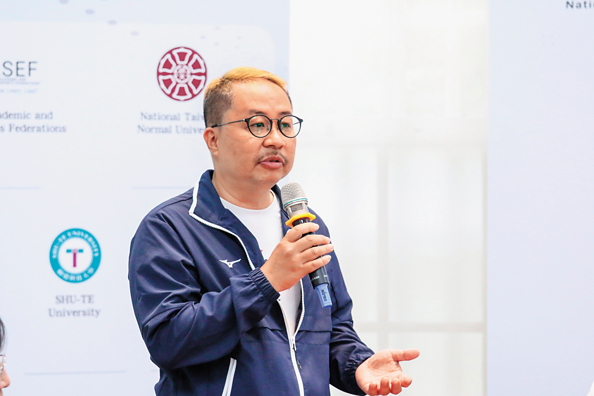 電競協會祕書長余錦亮說明,此案經協會調查後認定無具體違法事證,出賽資格絕對禁得起檢驗。(翻攝台師大官網)
