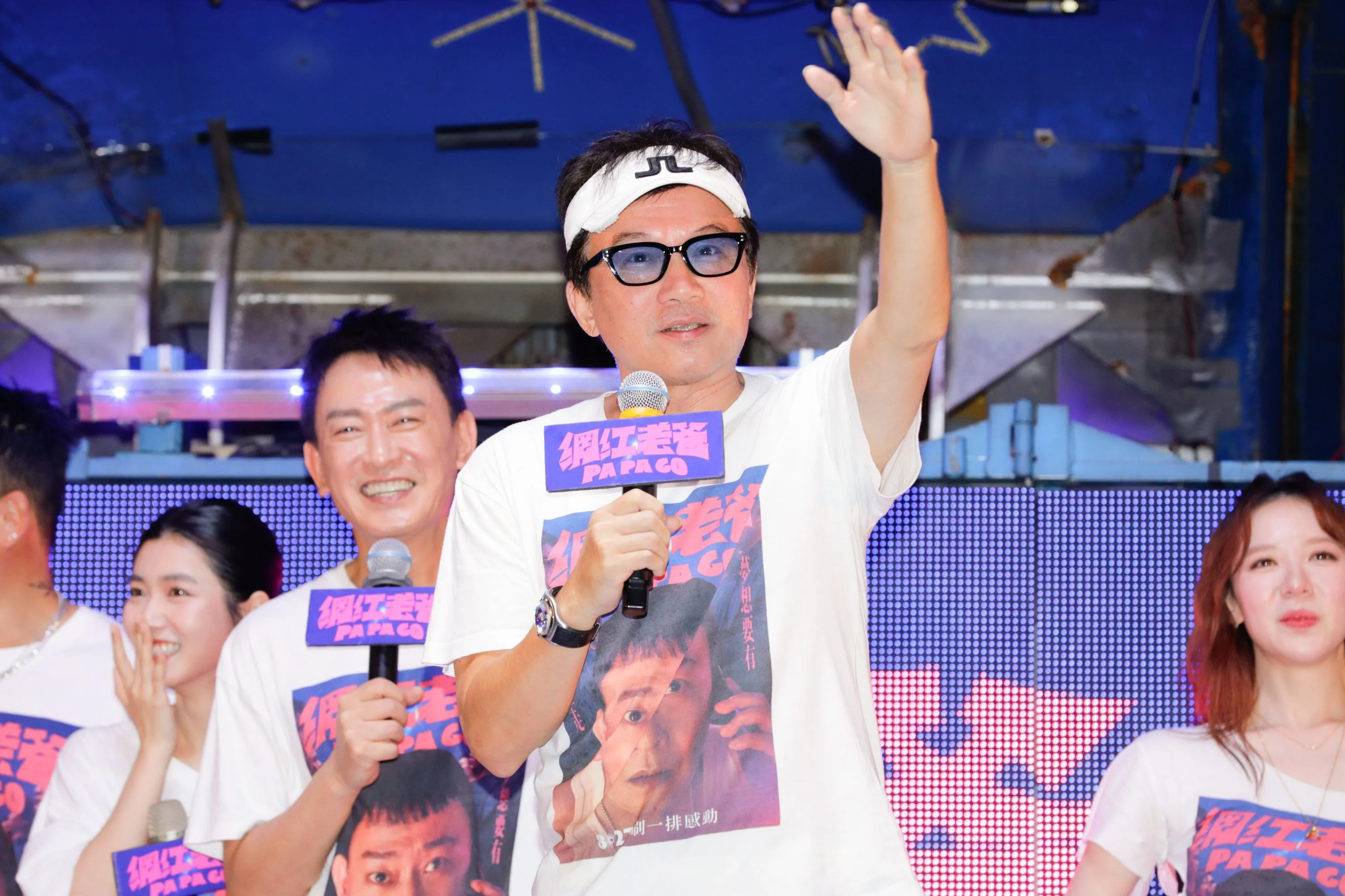甘當星二代「廉價攝影師」　孫鵬驚爆倒貼砸重金：家人不敢切割