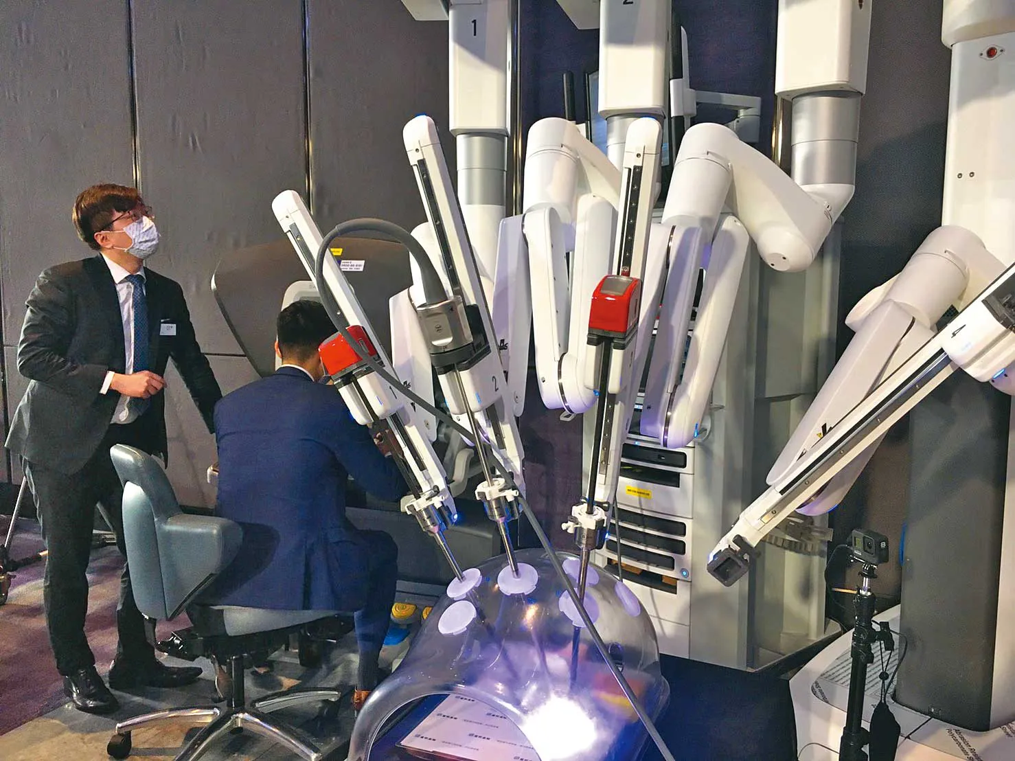 手術險拆解2／30萬達文西手術僅2.6萬算「手術費」　高額醫療費貴在這裡