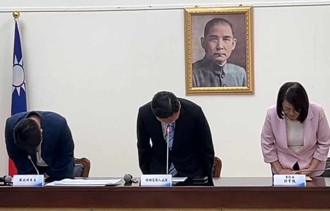 刪凍預算害慘庇護工場訂單！傅崐萁鞠躬致歉「棄單黨團概括承受」　高喊：總統府明年買3倍