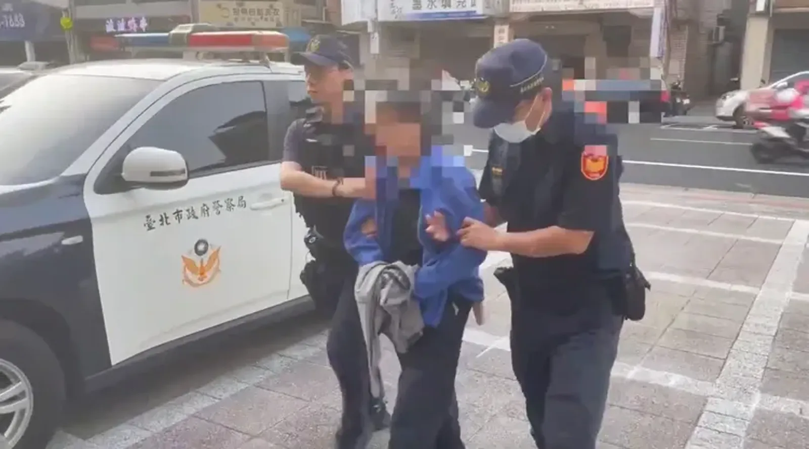 汶汶遭52歲狂粉割頸急送醫治療,該名狂粉遭收押。(翻攝畫面)