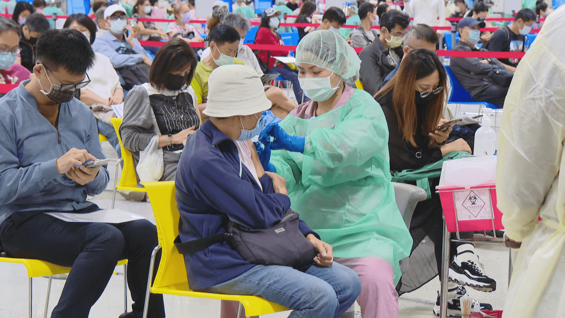 本土疫情升溫,指揮中心再加嚴疫苗管制。(資料照)