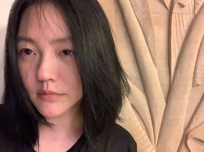 小S酒後曾把胸貼送給婆婆當「禮物」,隔天收到對方歸還,尷尬到崩潰。(翻攝自小SIG)