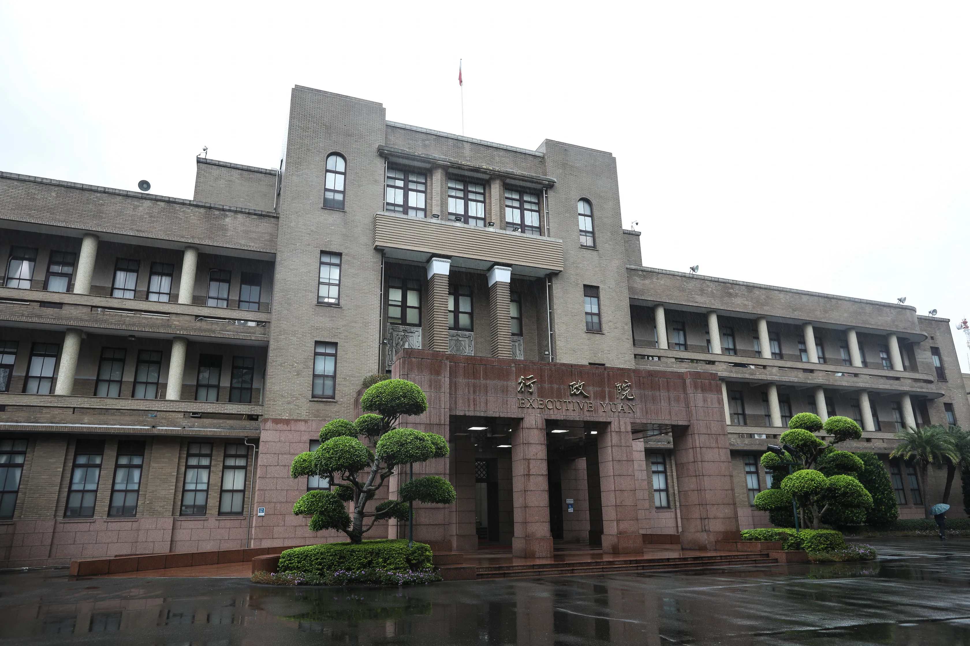 凍結政院5億預算「少做1件事」白忙了！藍白氣炸　陳以信怒批：把立院當空氣
