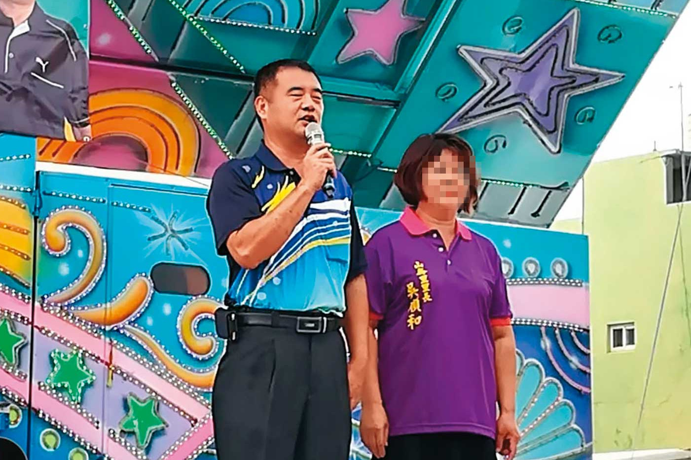 吳男(左)當時雖是三連霸的里長,但其實里民服務都是太太(右)在做,只要吳妻沒做好,就會遭其辱罵、毆打。(翻攝吳順和臉書)