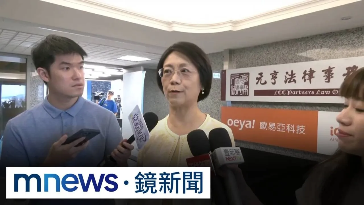 再轟總統、閣揆！　翁曉玲喊申請「金氏世界紀錄」