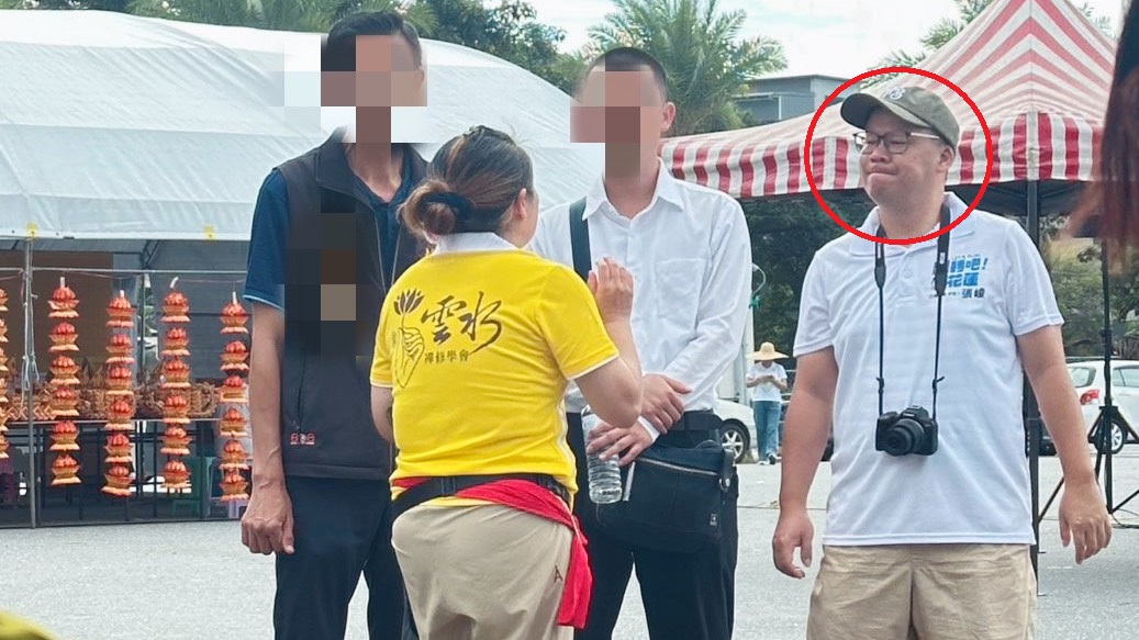 前地球公民基金會執行長蔡中岳(右1)被指加入張峻團隊。(讀者提供)