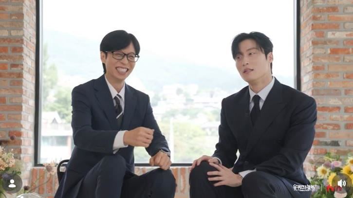 許楠儁憑藉「車世界」一角人氣持續飆升,也因而見到偶像劉在錫。(IG)