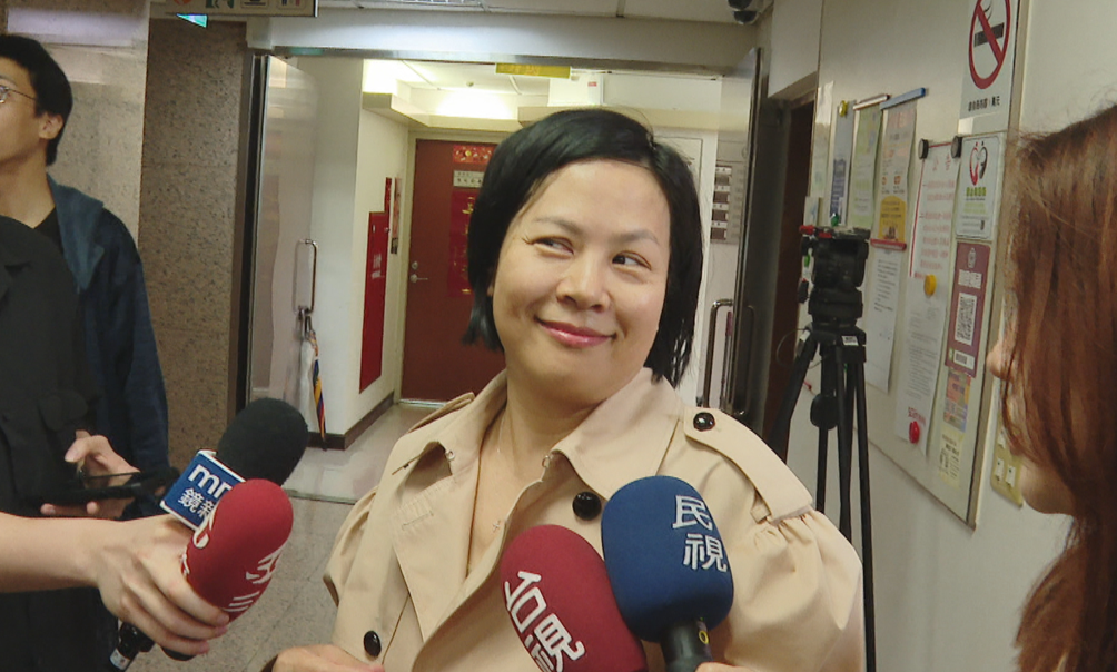 面臨黨內開鍘壓力　李貞秀讚柯文哲「有高度」：其他交給制度