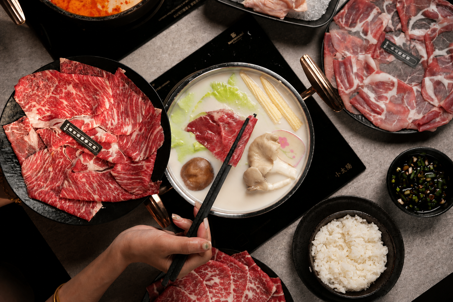 洺夏和野鍋物推出的香醇牛奶鍋。(品牌提供)