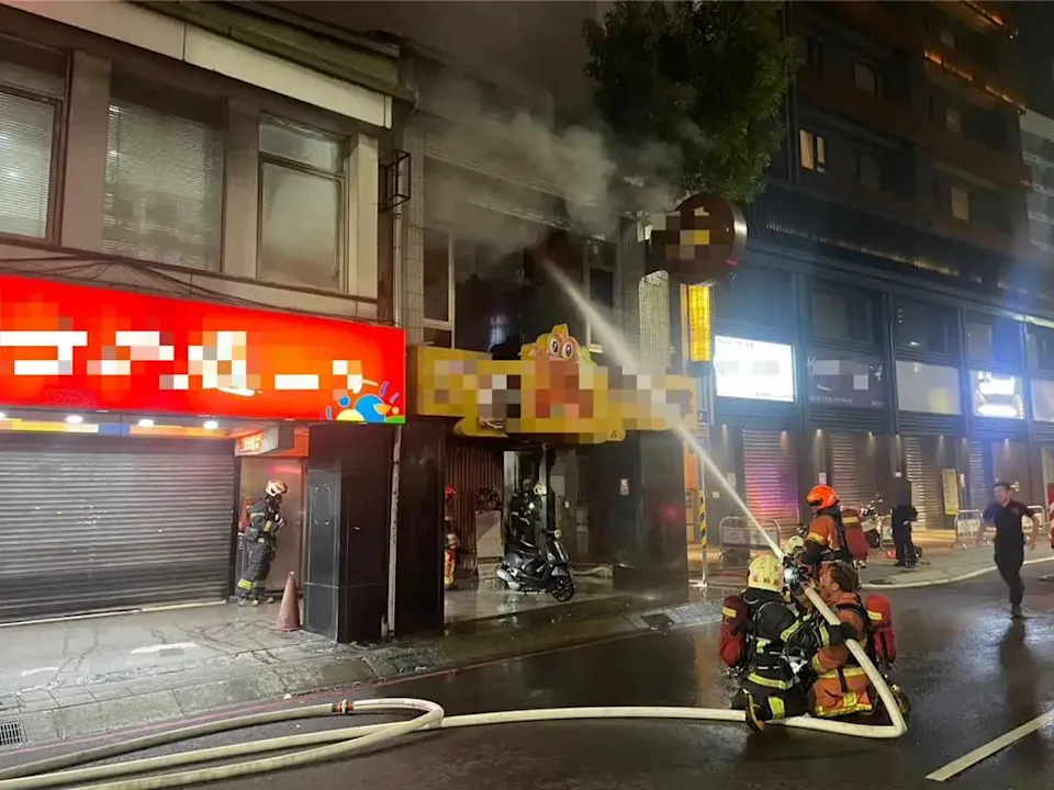 竟是「這醬汁」惹禍？三重燒肉Smile恐怖大火...顧客曝有前兆　店員認「新醬汁有加油」關瓦斯仍狂燒