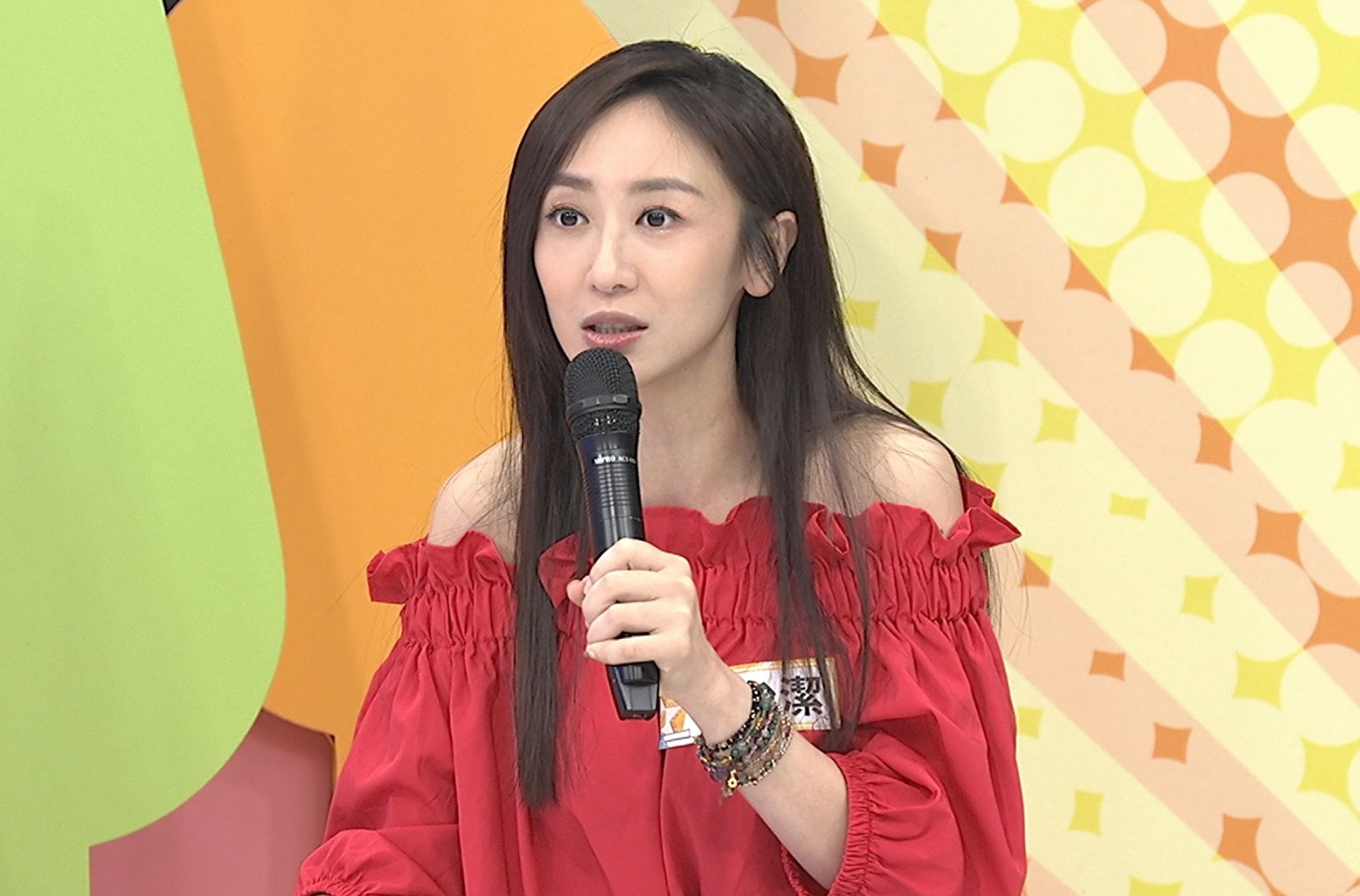蔡允潔近日上節目錄影。(中天提供)