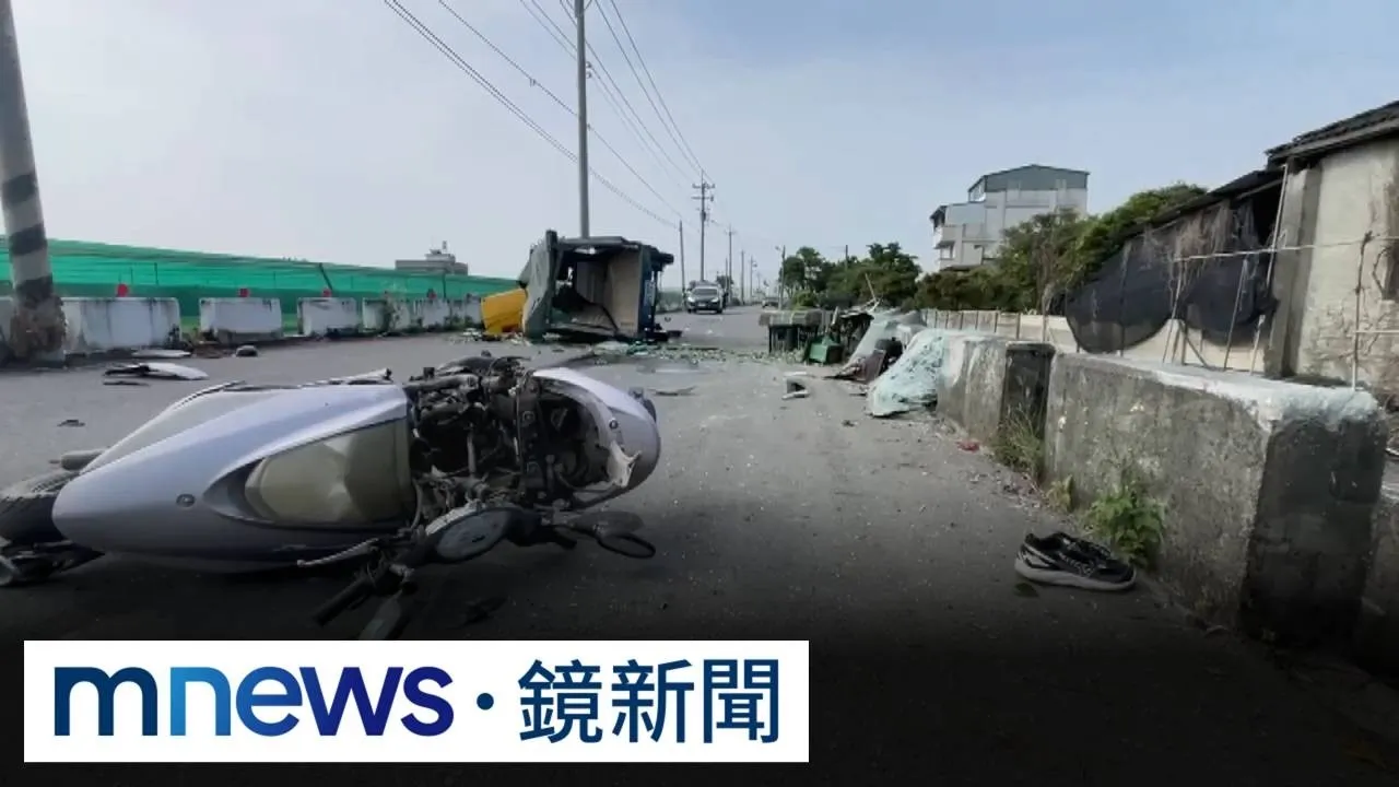 機車三貼母子路口與貨車相撞　釀1死3傷