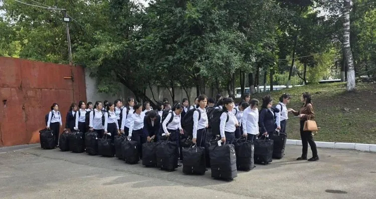 傳5萬士兵赴俄參戰！金正恩再加碼「送北韓女工當奴工」　獲4350億收入內幕曝光