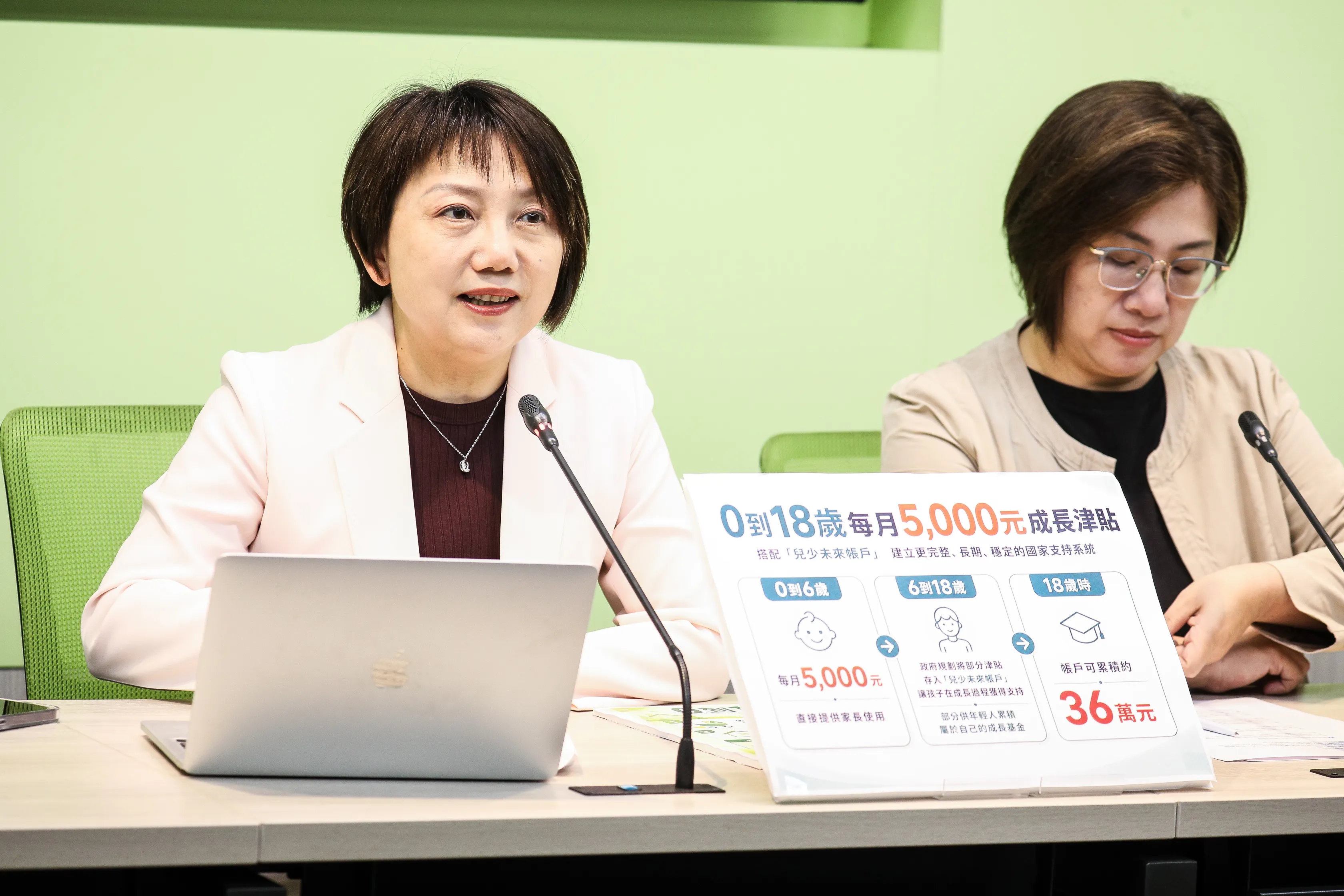 范雲解密「DPP 100萬」跟區塊鏈有關　台大教授酸爆：北韓法學派大師開示？