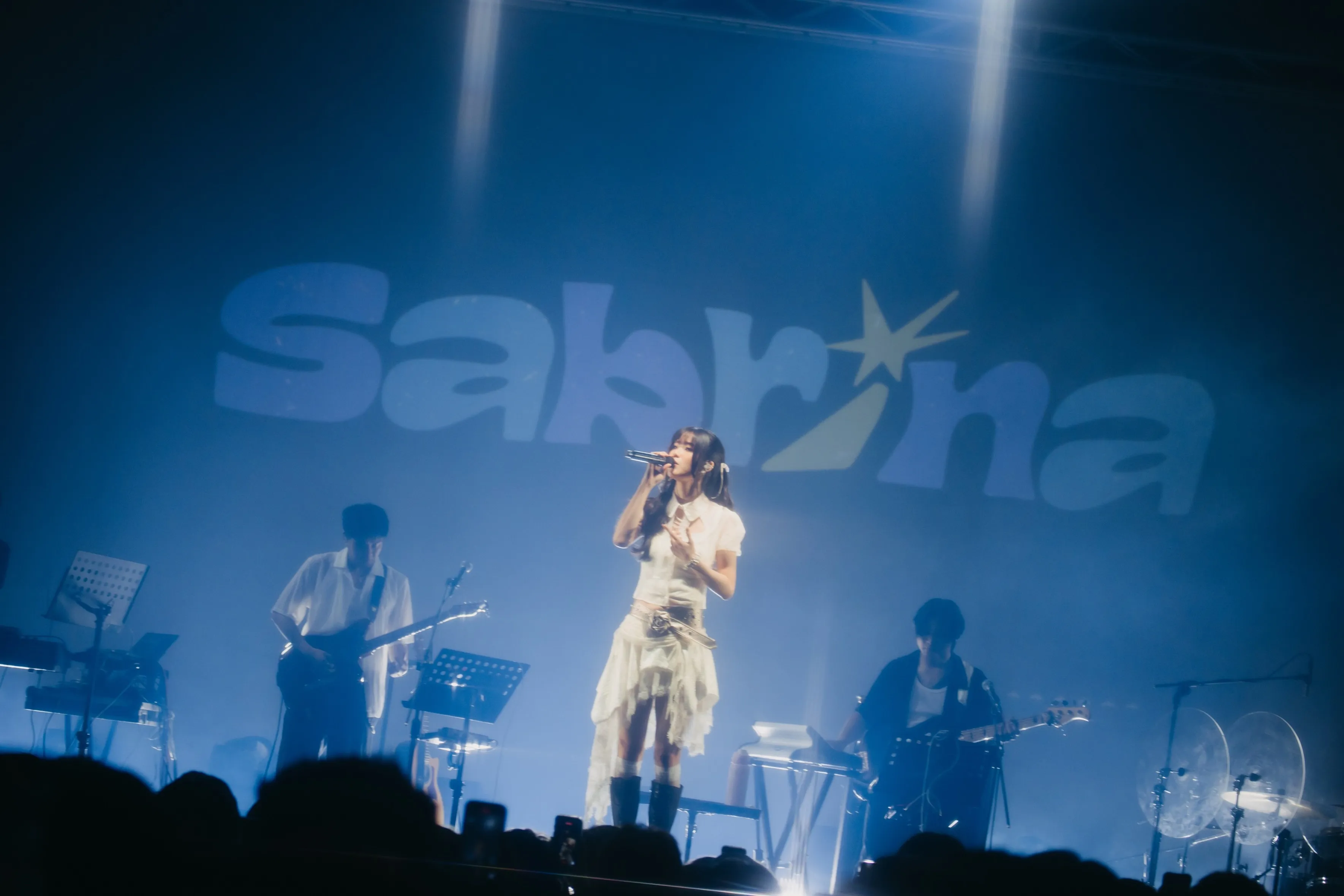 Sabrina胡恂舞開唱 嘉賓王謙助陣 回首兩人緣分從國小就開始
