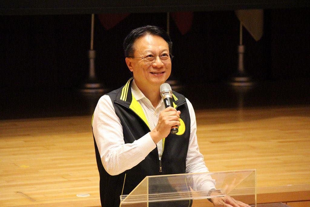 前彰化縣長卓伯源近來積極投入國民黨主席選戰。(翻攝卓伯源臉書粉專)