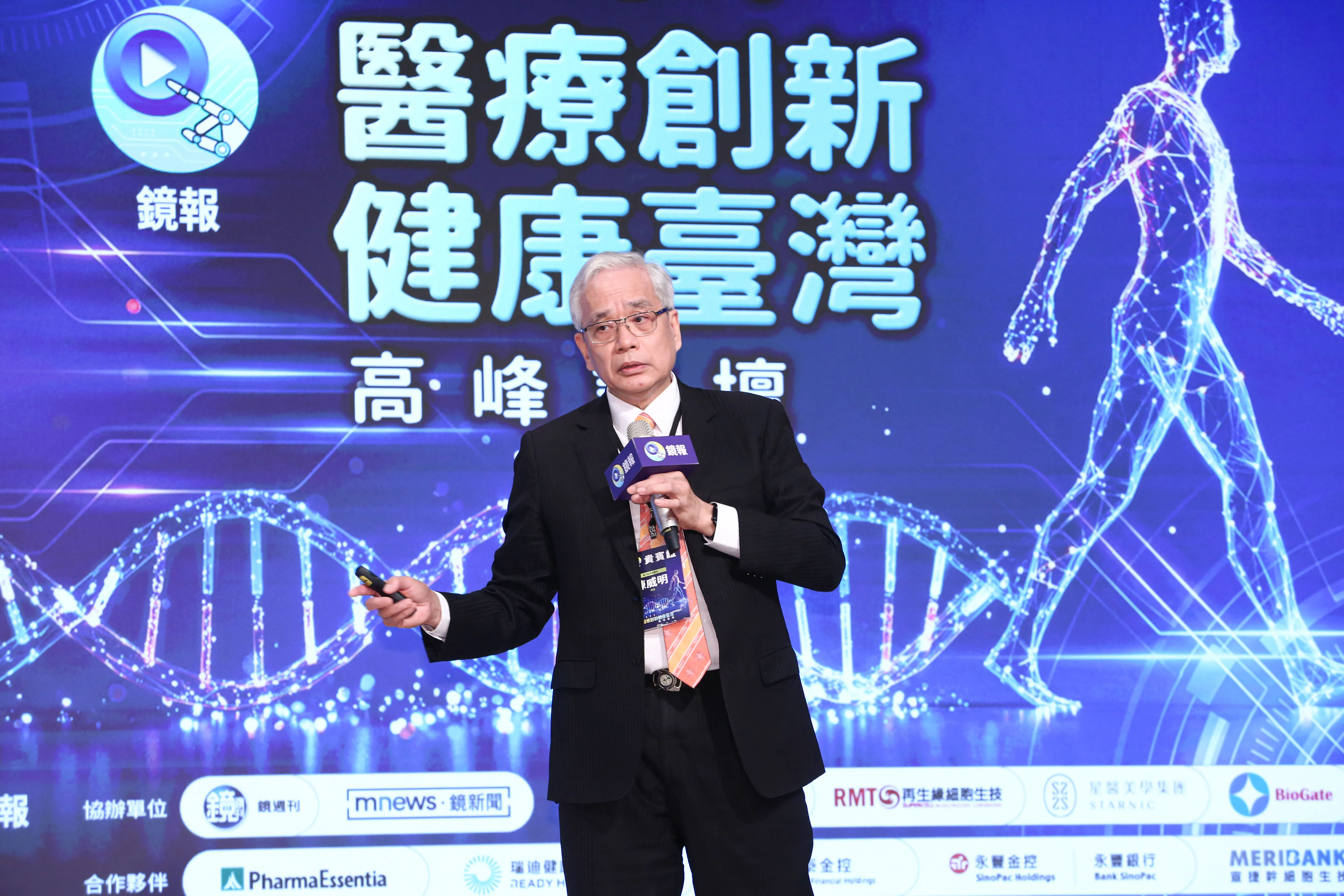 鏡報健康論壇／北榮一號雲滿載　院長陳威明：二號雲下月裝機