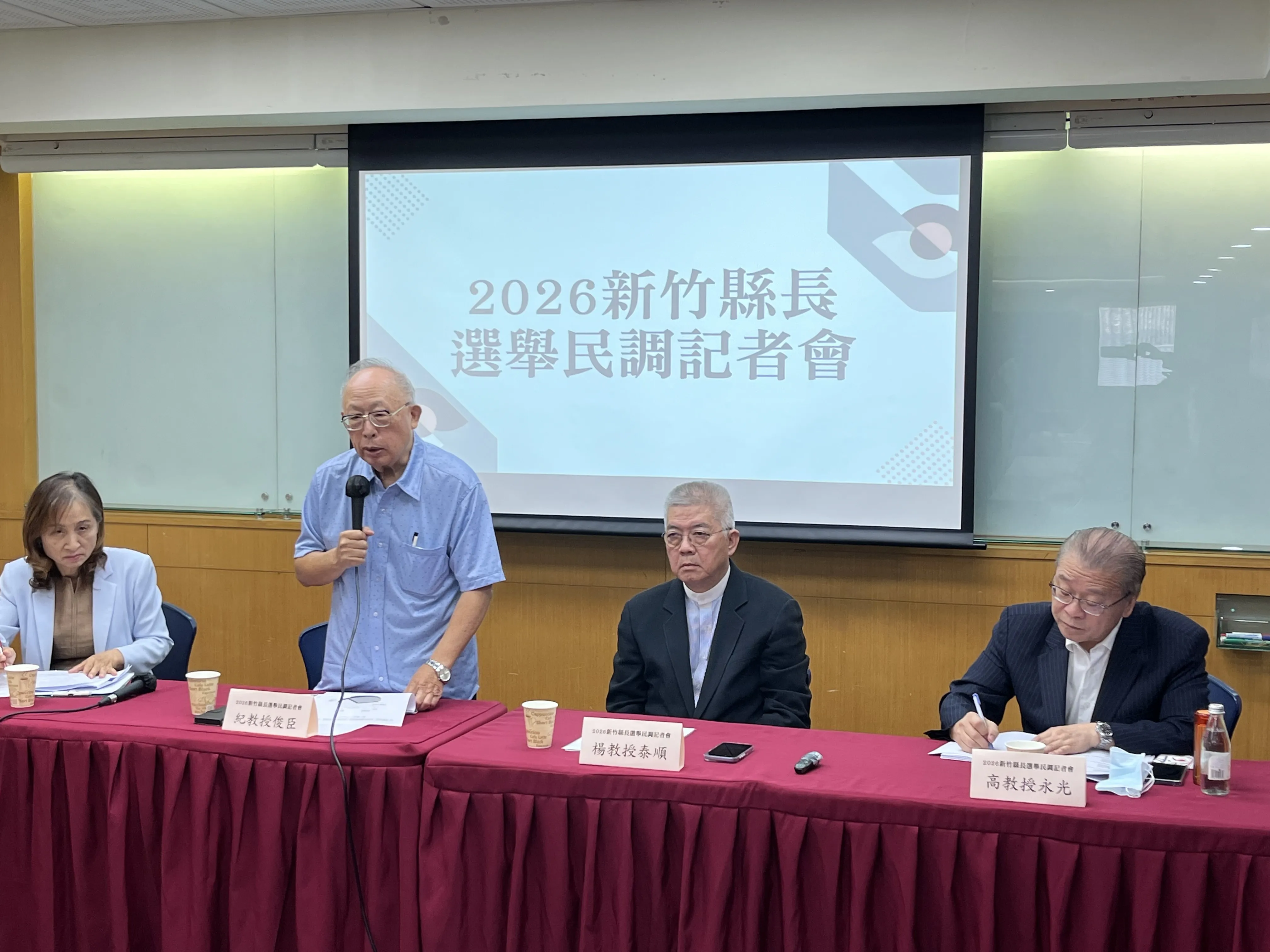 新竹縣長最新民調出爐　徐欣瑩44.1%領先鄭朝方6.4個百分點
