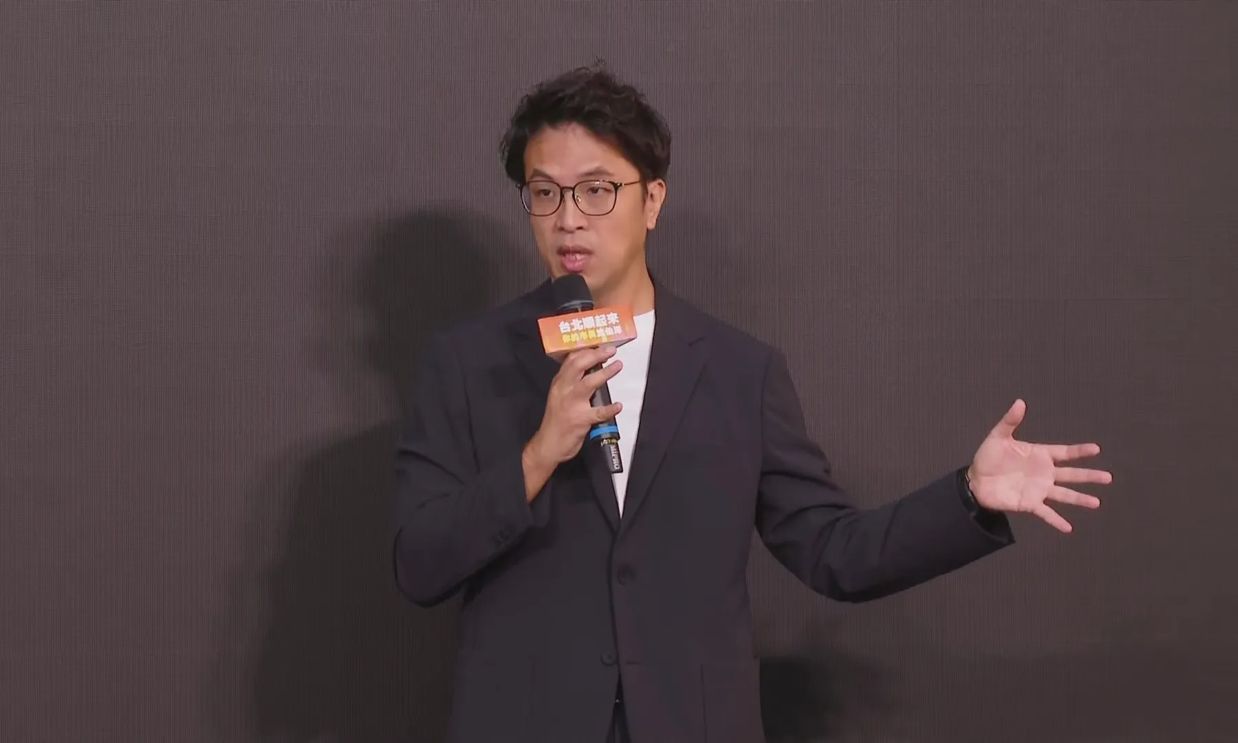 胡錫進開砲蔡康永　沈伯洋劃紅線：評論是自由、用經濟威脅就是干預