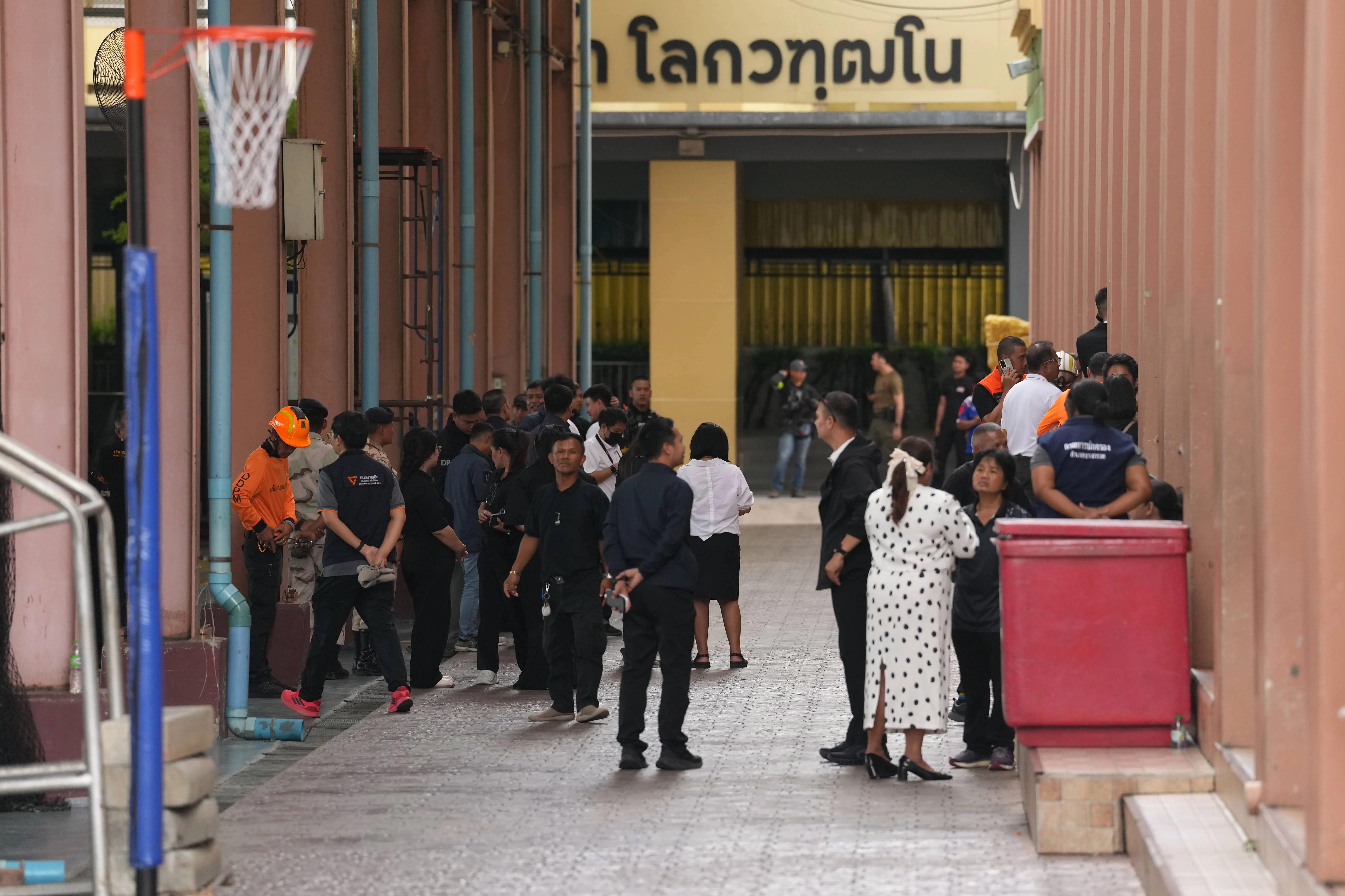 泰國校園槍擊釀7死！3師3生中彈喪命　學生槍手躲教室自戕亡