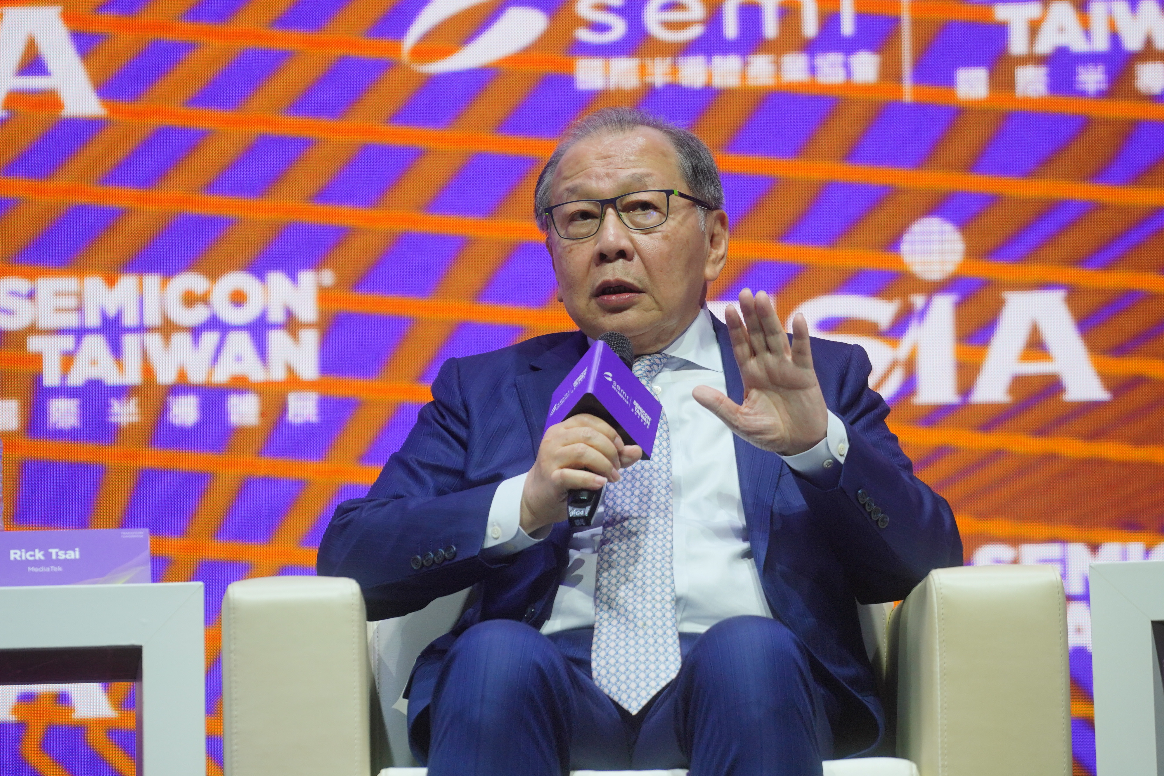 聯發科執行長蔡力行出席SEMICON TAIWAN「CEO大師爐邊對談」。
