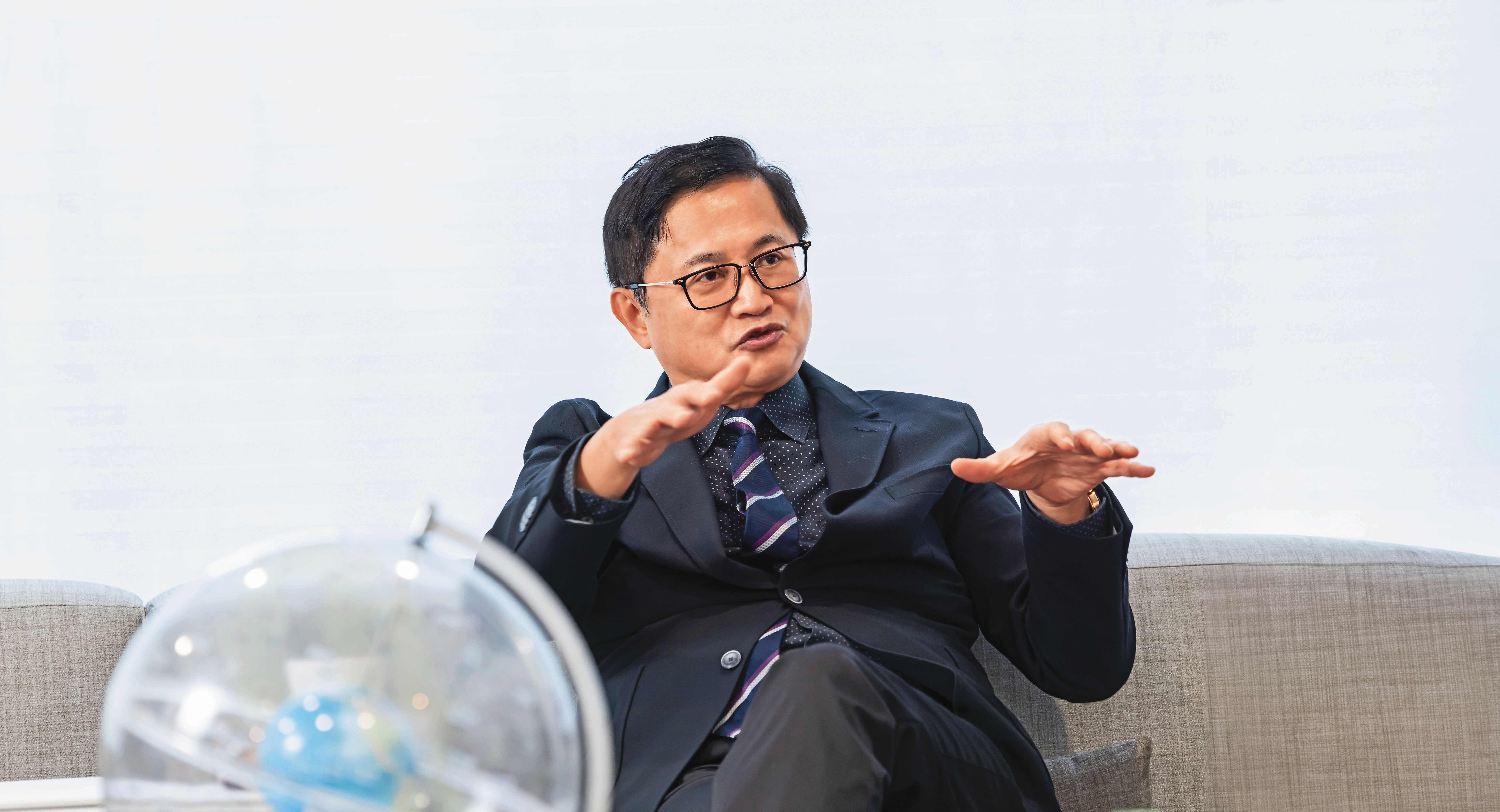 就在永擎上市業績發表會前,和碩董事長童子賢帶著金孫永擎團隊接受本刊專訪。