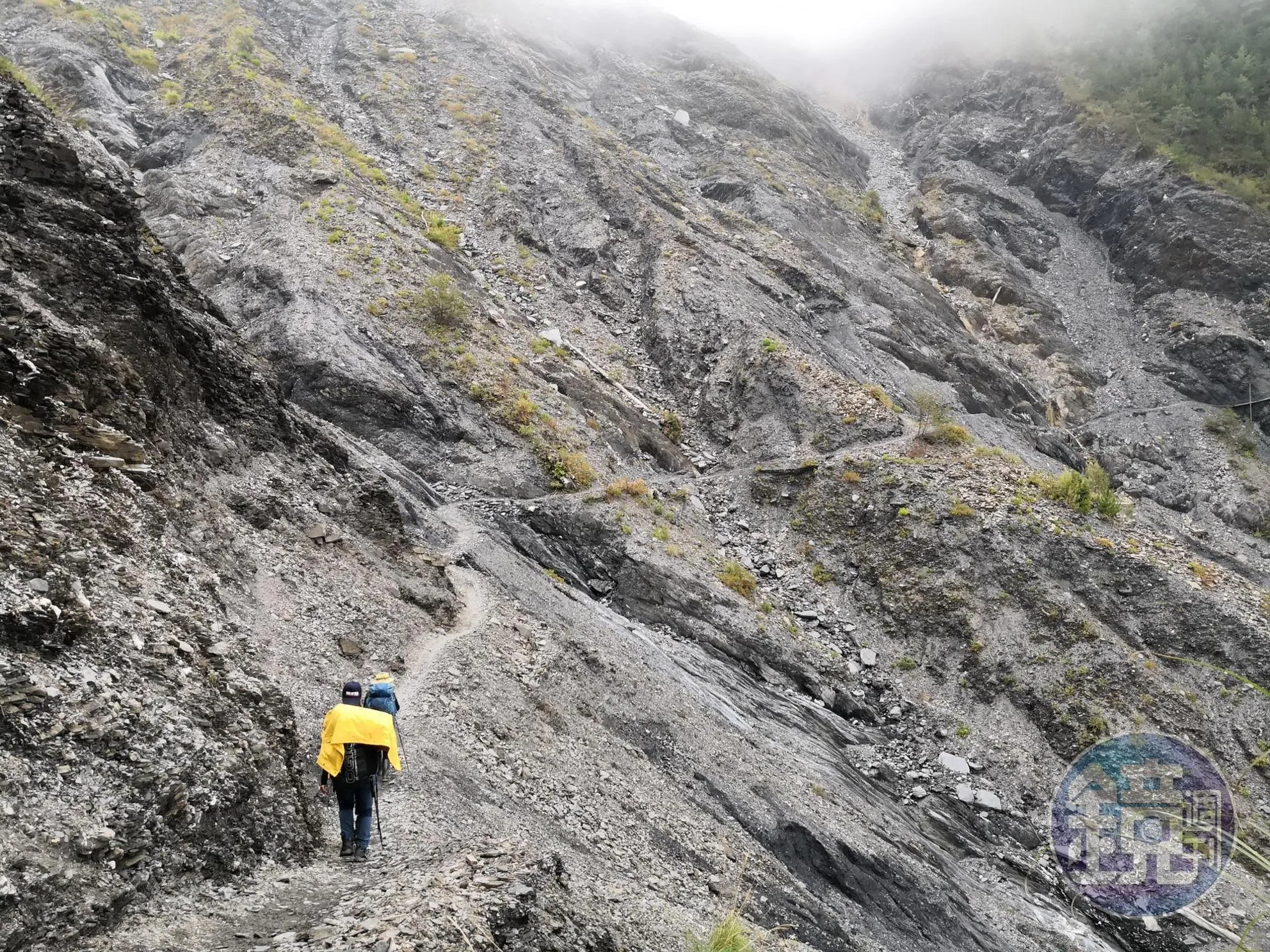 去年727人山域遇險　秋季登山旺季注意「這件事」別漏掉