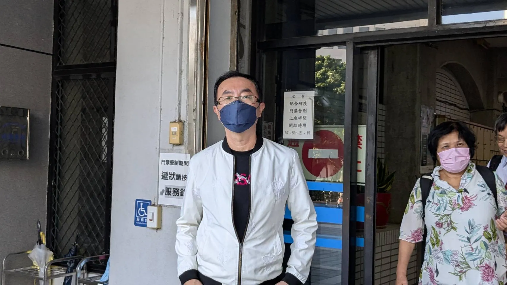 檢濫權扣證／手機主人史鎮康怒轟「拿明朝的劍斬清朝的官！」  王捷拓律師：自證「假履勘真搜索」違法行徑
