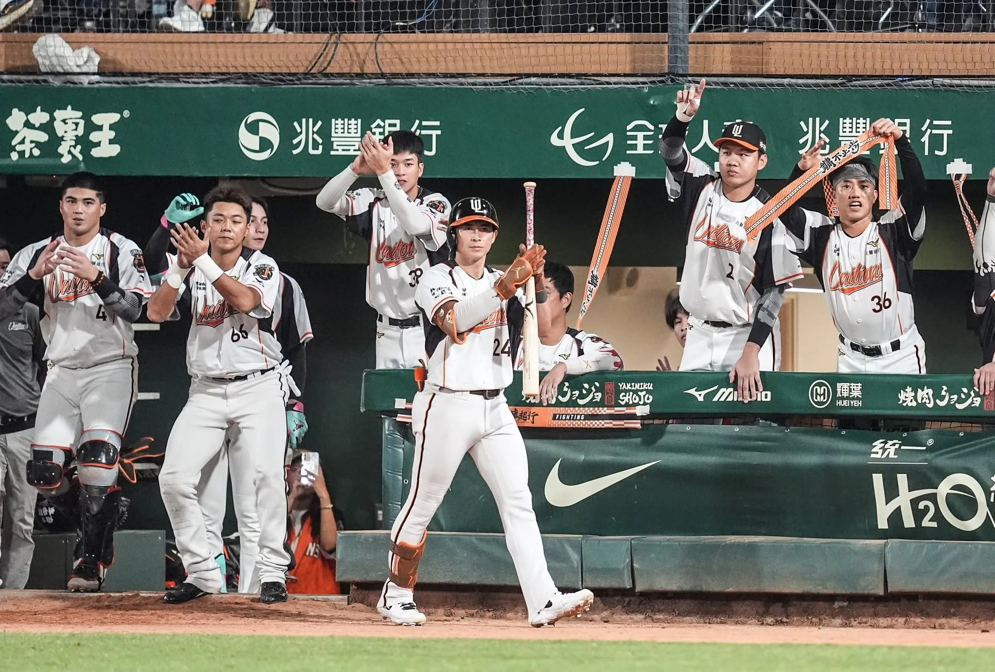快訊／猛獅先發6人雙安！統一獅擊退中信兄弟　季後挑戰賽扳平「決戰G4」