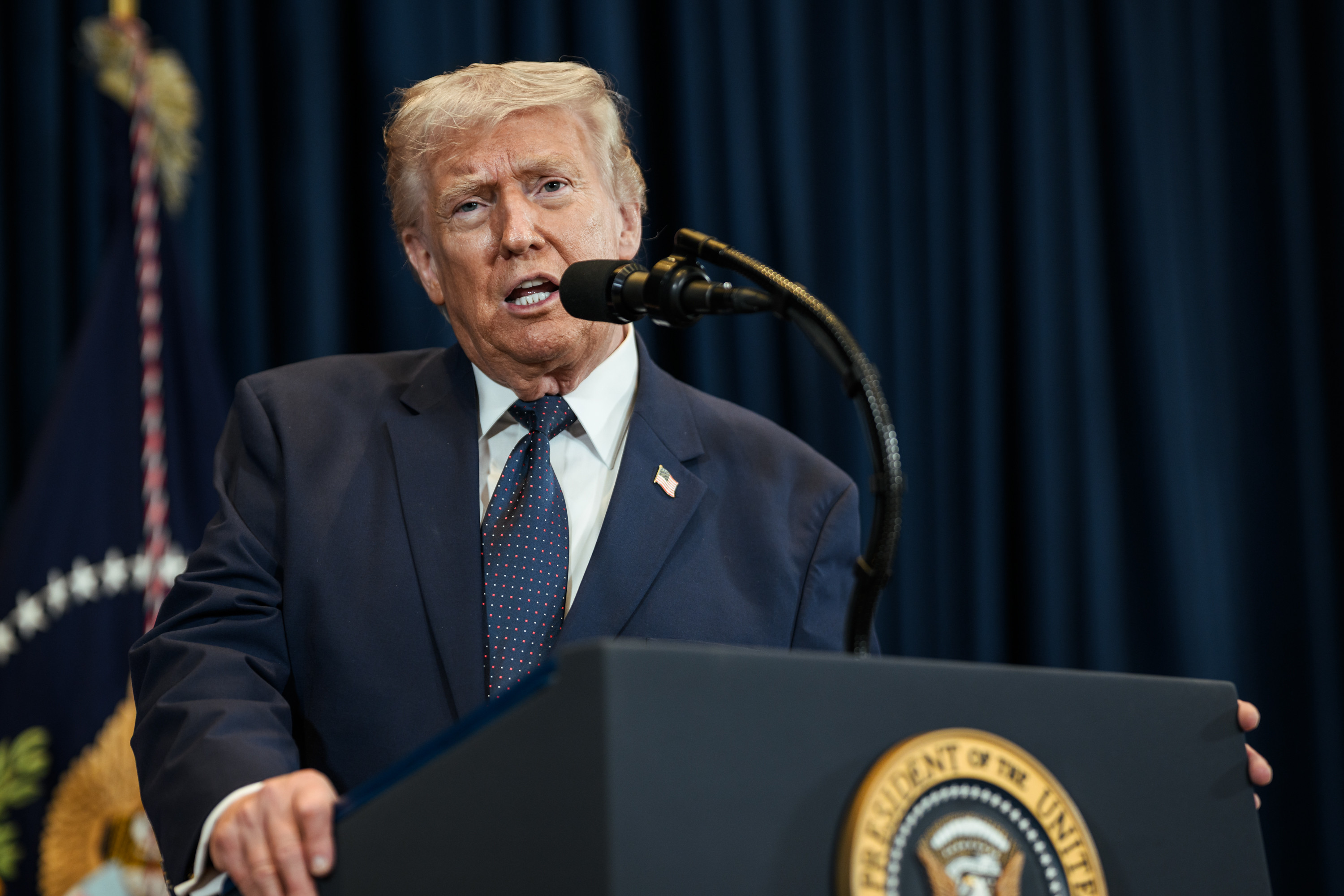 川普又有新動作　才停火又喊這些國家「加徵50％關稅」