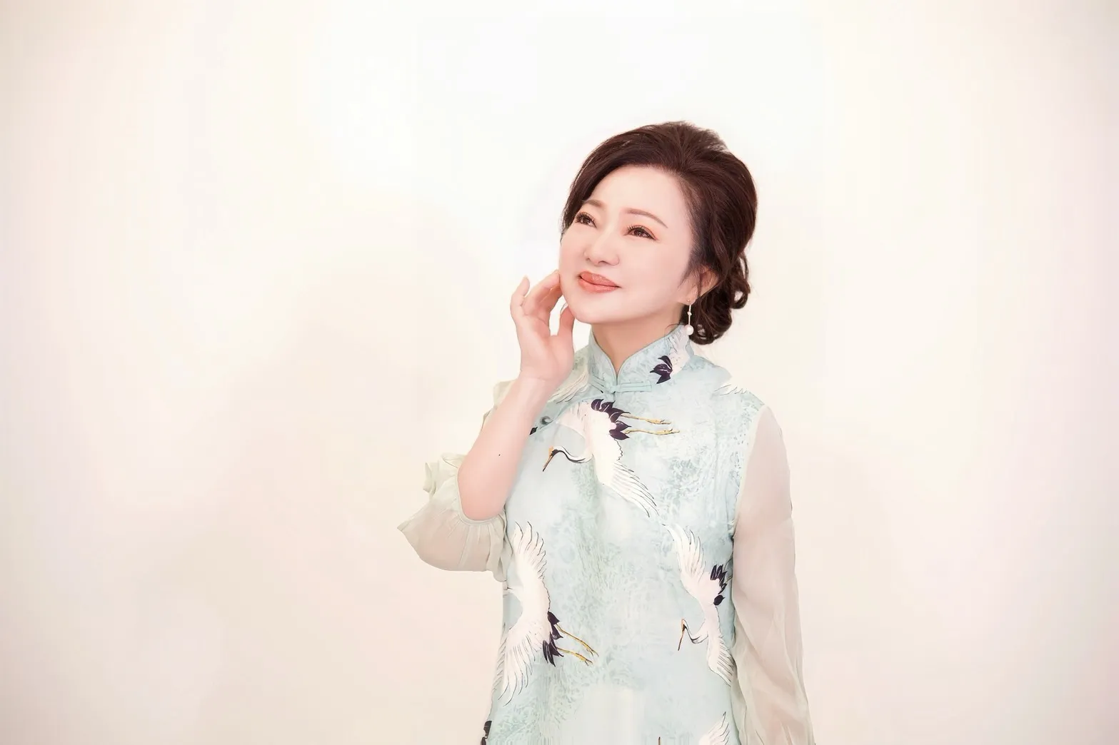 白冰冰新歌唱出女人面對老公外遇的悲哀！一度情緒崩潰，錄唱中斷15分鐘
