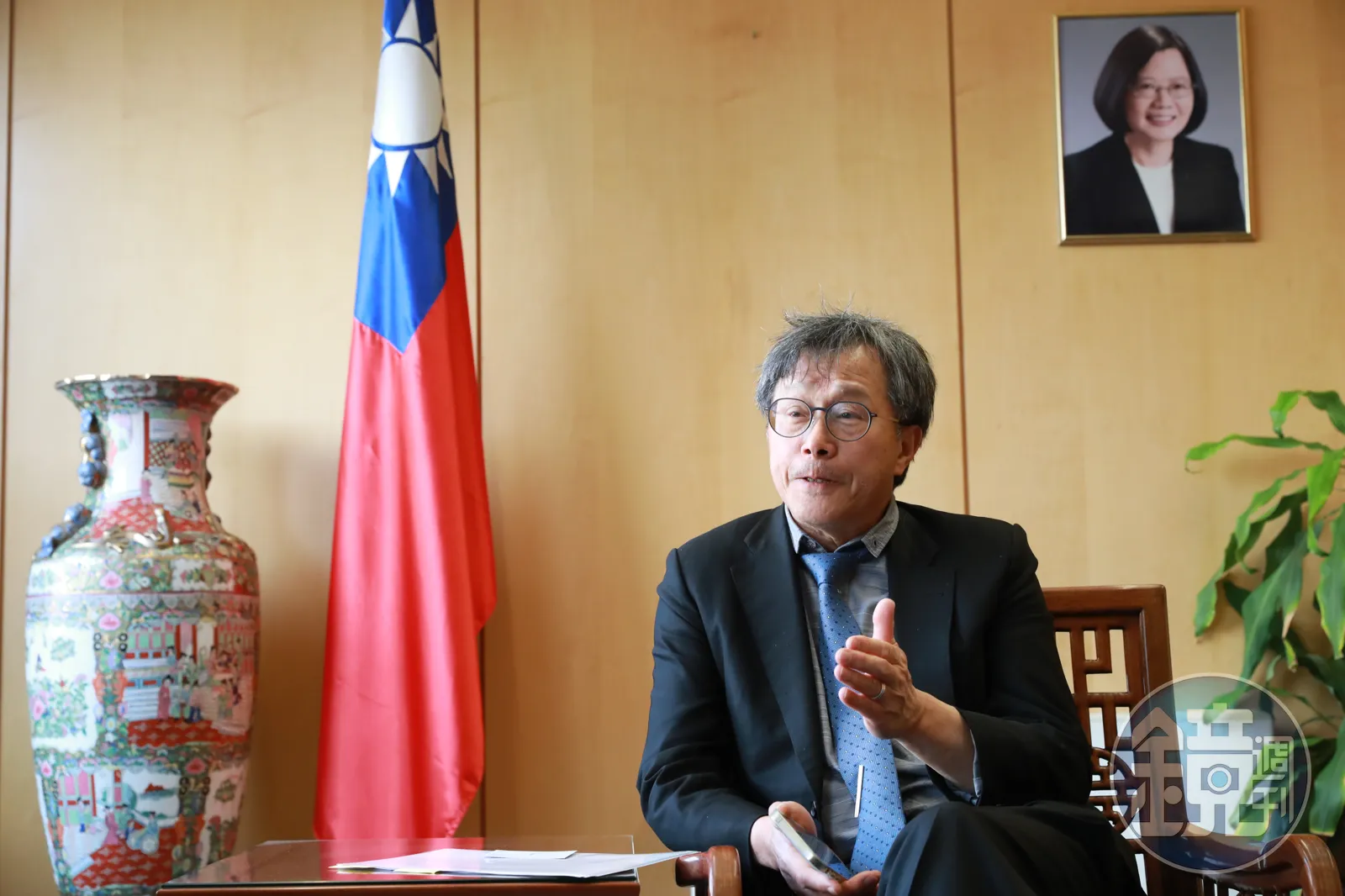 駐德代表謝志偉今天發文喊,「這一次台灣人要割棄他們」。(本刊資料照)