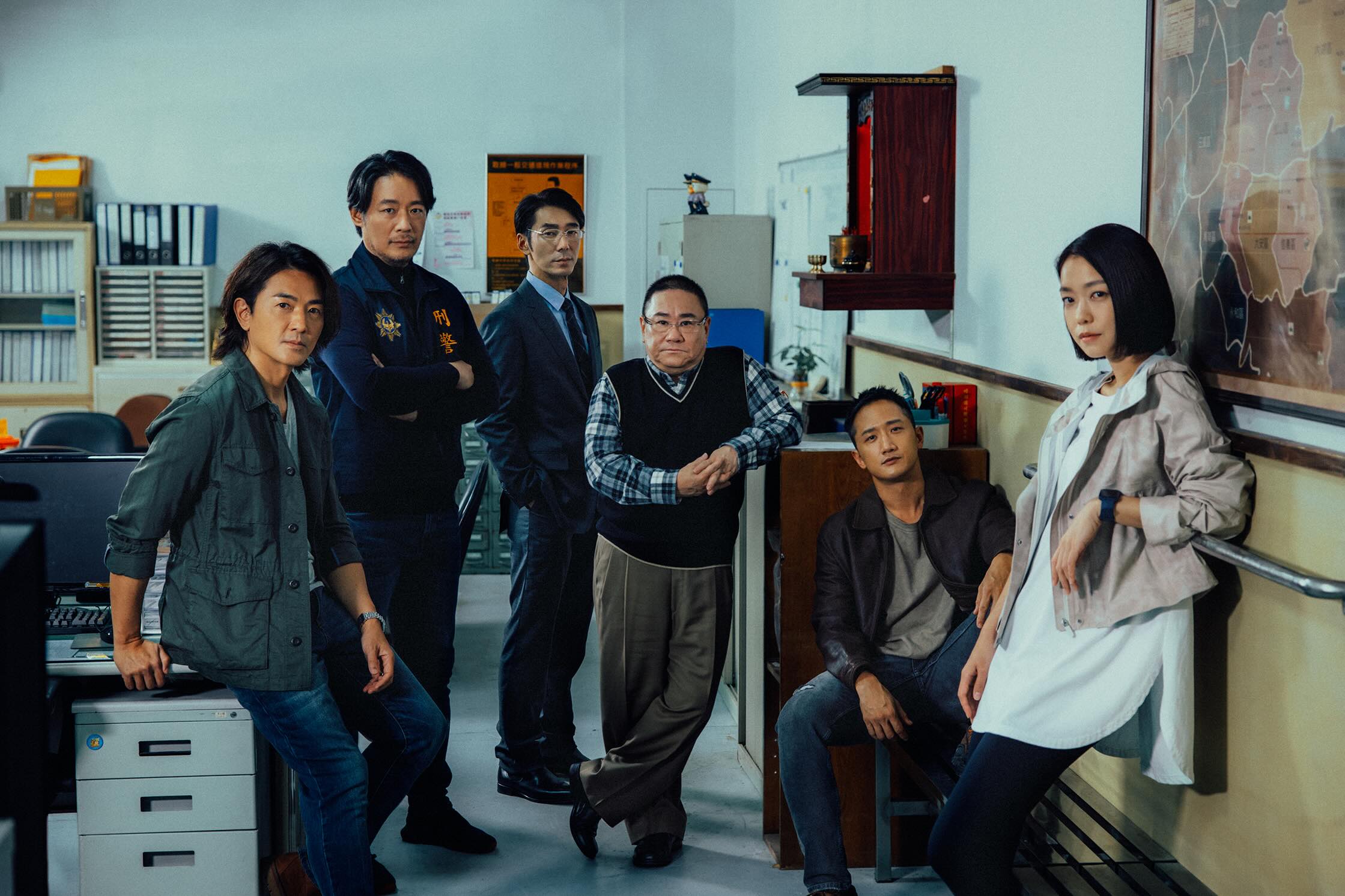 百萬人推理警探與科技偵查隊一同追緝最終犯人。(Netflix提供)