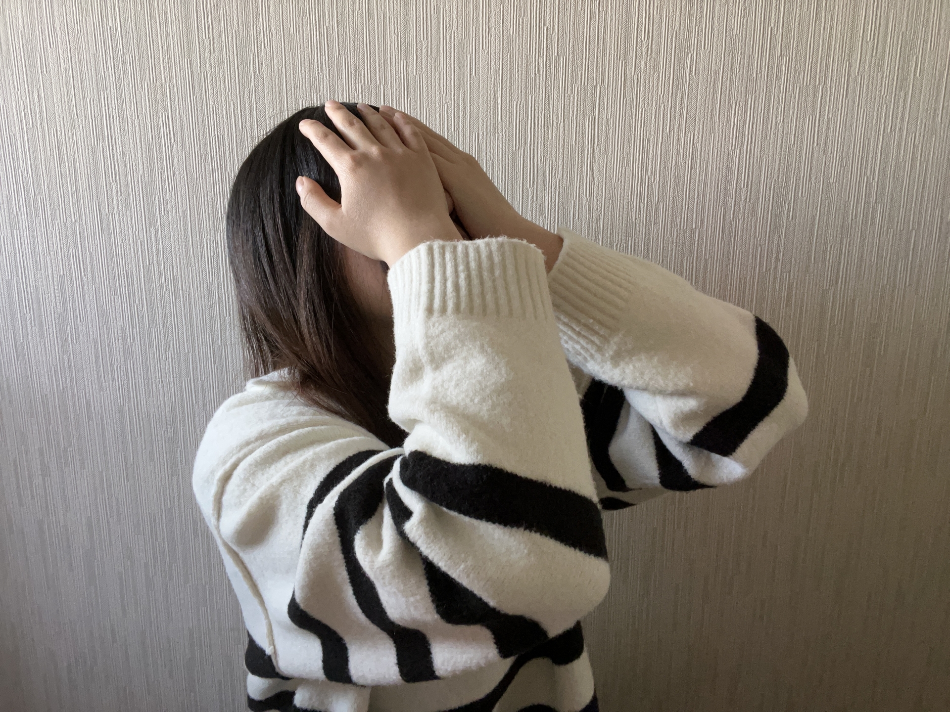 一名連鎖品牌高層的妻子一早醒來驚覺尪人間蒸發,事後得知他暈船3越南妹,狠心拋妻棄子。(示意圖,photoAC)