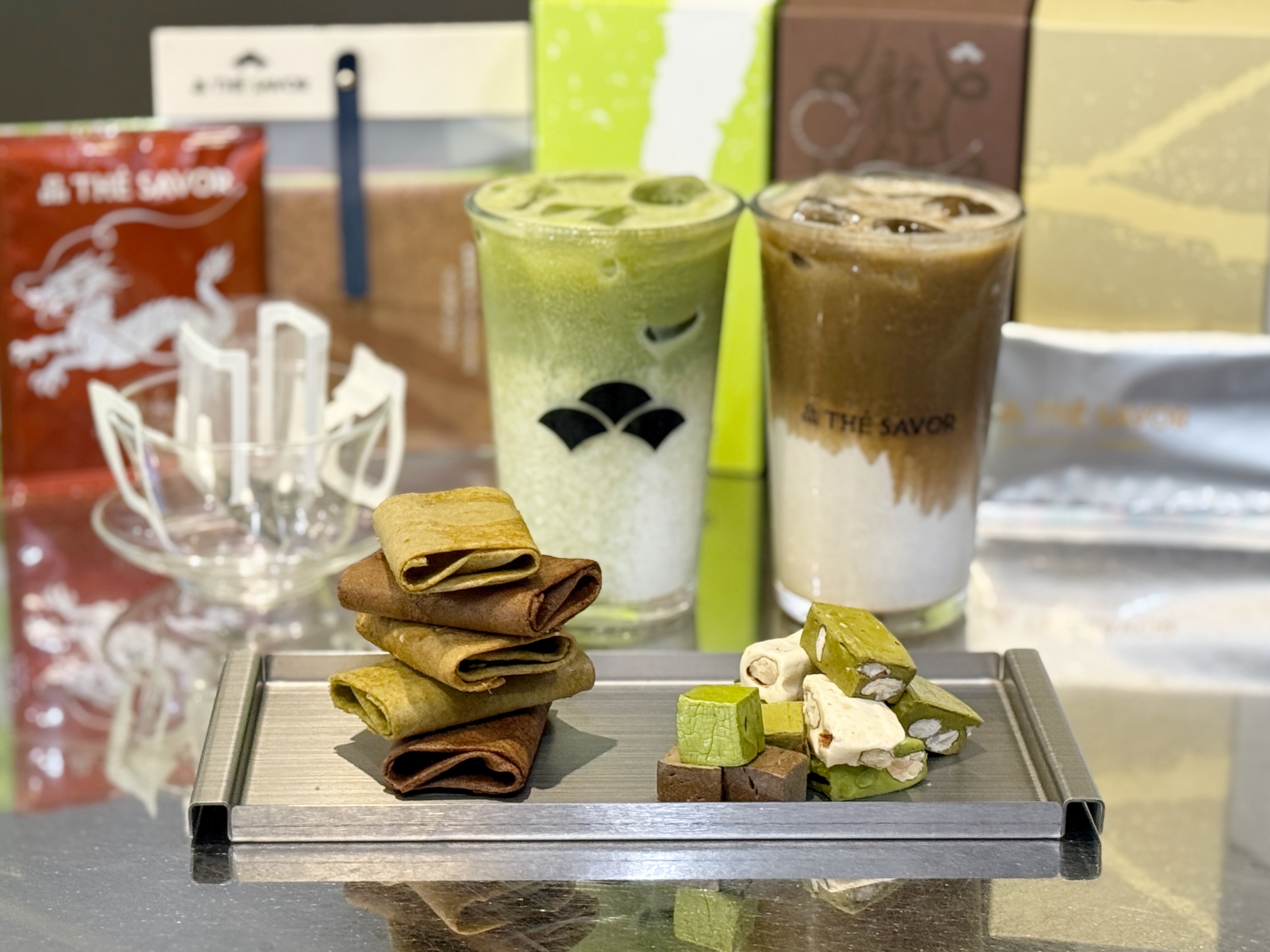 伴手禮品牌糖村的最新力作台灣磨茶專賣店「品PIN THÉ SAVOR」,近日在大稻埕登場。