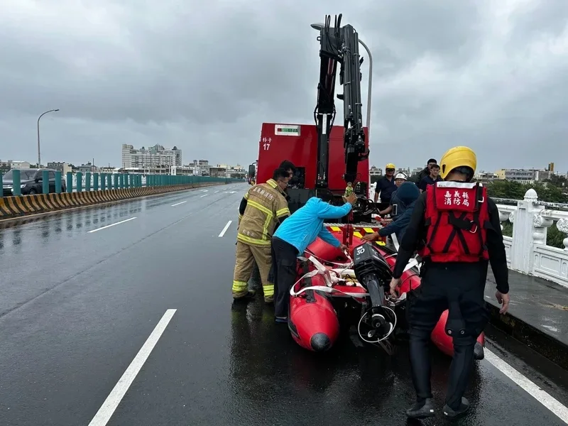 在台積電嘉義廠32歲警衛11日落水失蹤,於今日結束搜救行動。(嘉義縣消防局提供)