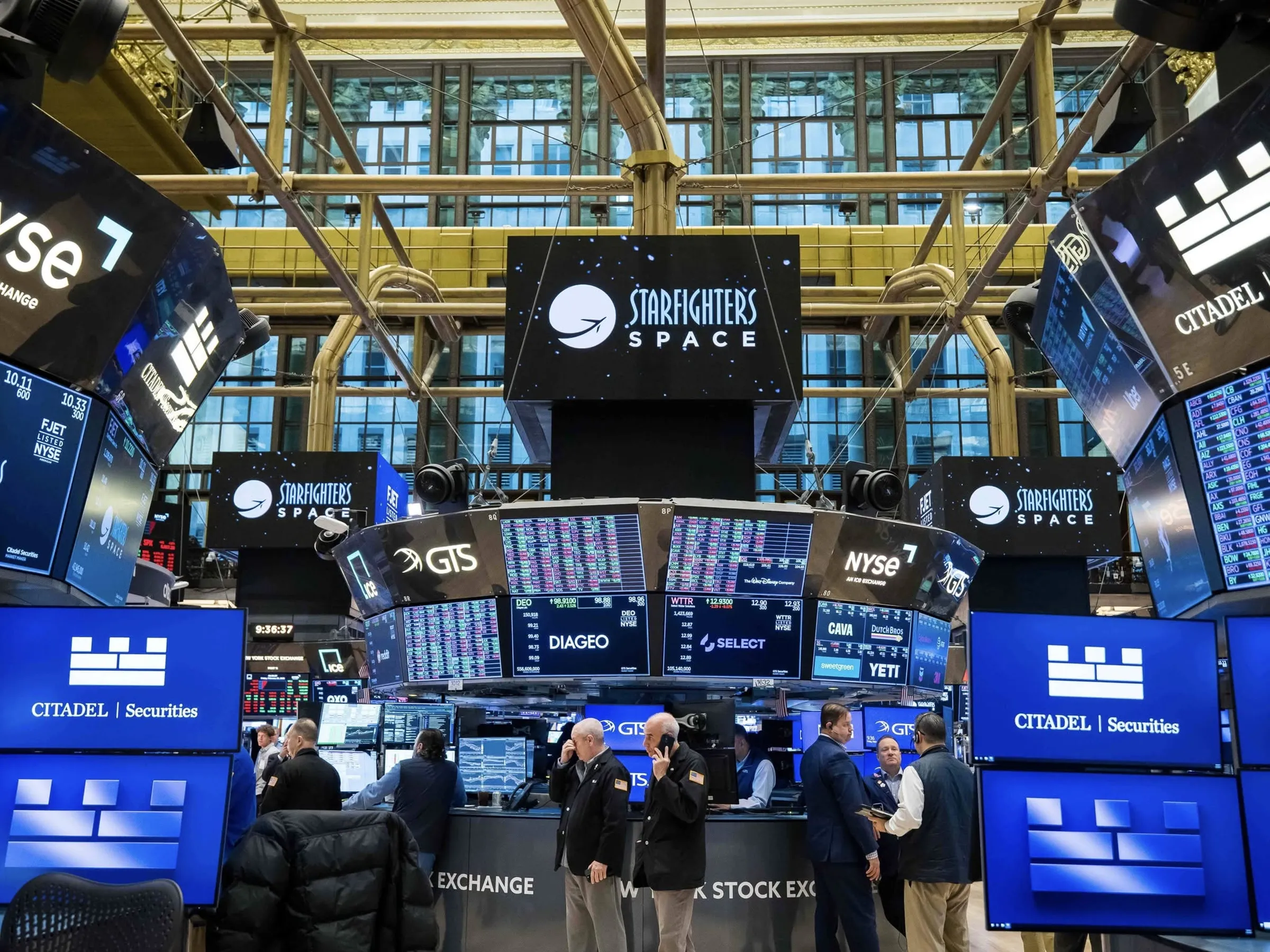 SpaceX資本支出暴增到180億美元,盤後股價重挫逾8%。(翻攝自臉書@New York Stock Exchange)