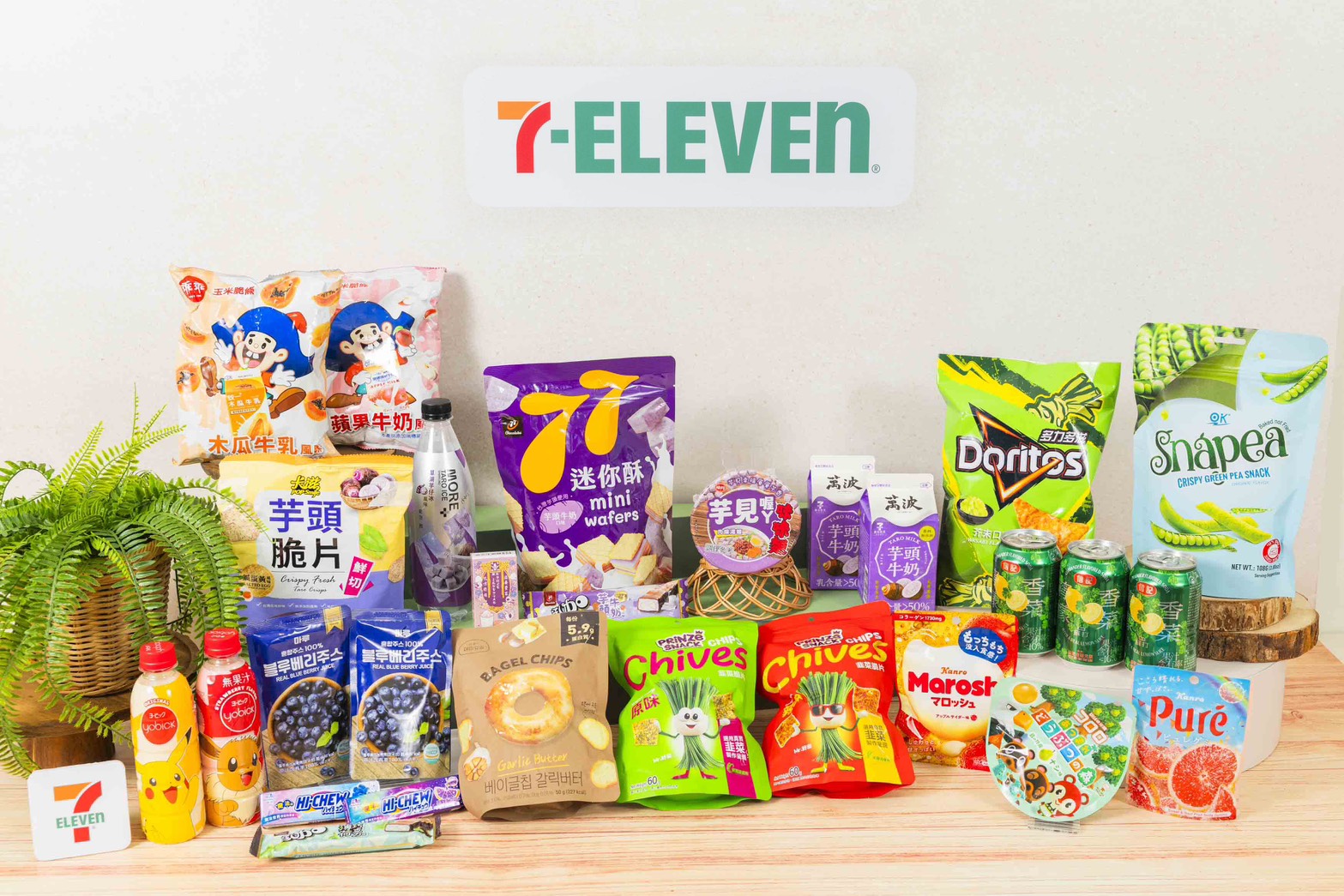 7-ELEVEN自5月27日起引進逾50款話題商品,可吃到在地以及日韓泰限定零食飲品。(統一超商提供)