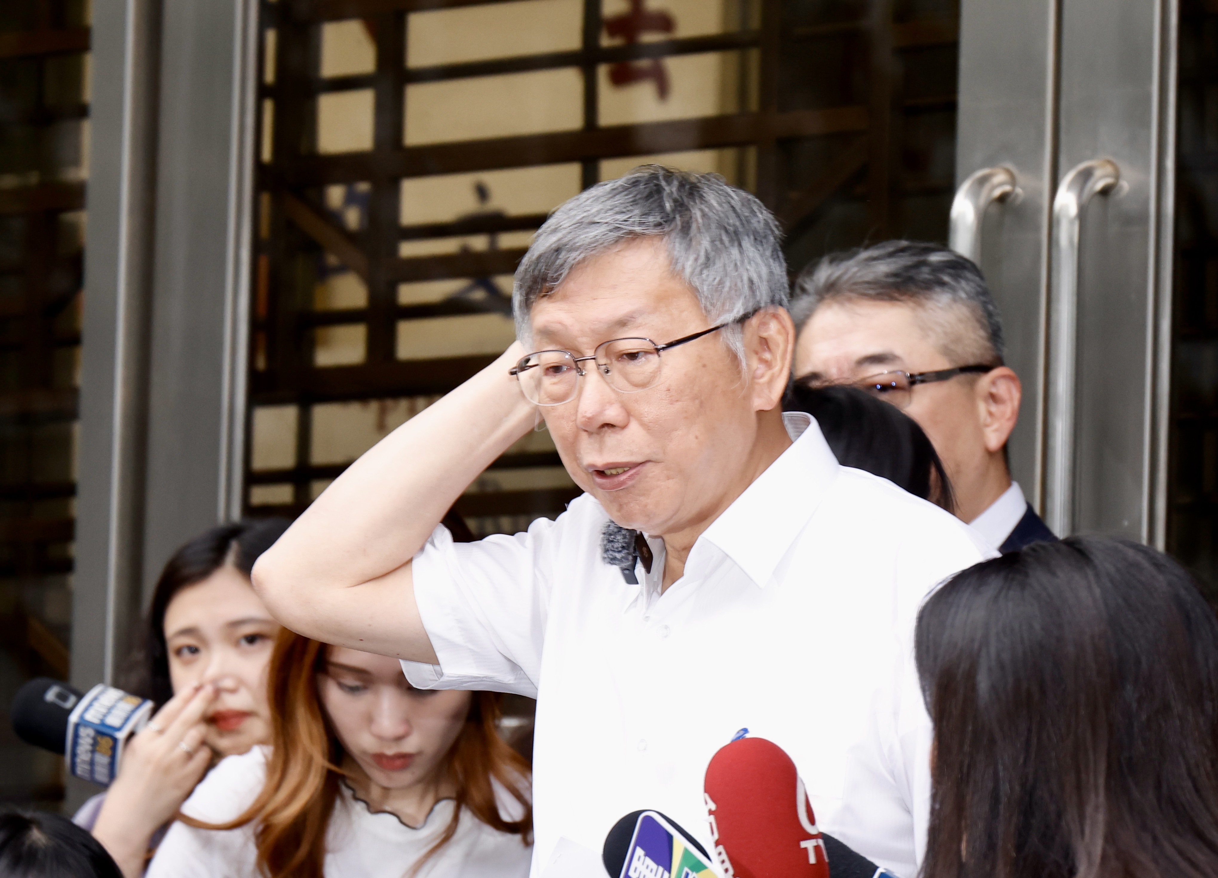 柯文哲今至高院出庭強調自己無罪,但共犯李文宗有意認罪,將加速讓柯入監。