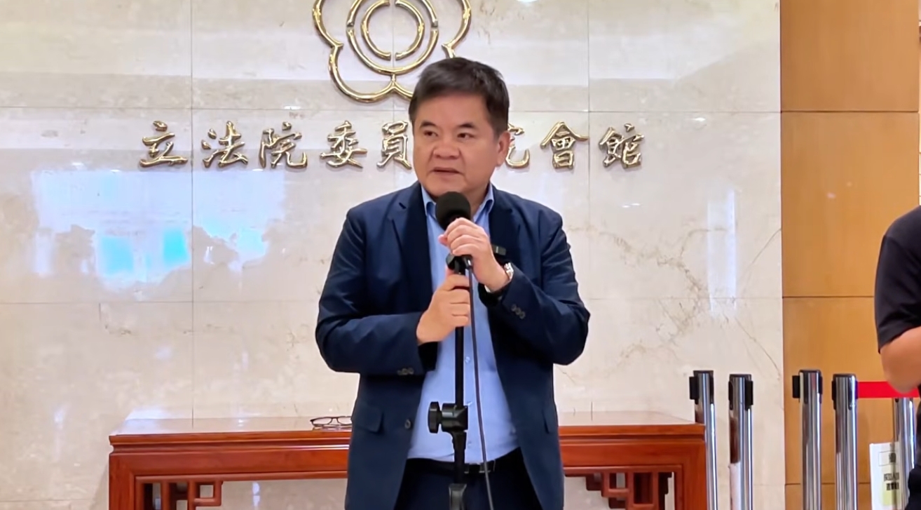 莊瑞雄今日表示,雖然天下父母心,但這也給民代警惕,不要把身分帶進醫院,也別給外界特權想像。(翻攝自YouTube@民主進步黨 立院黨團)