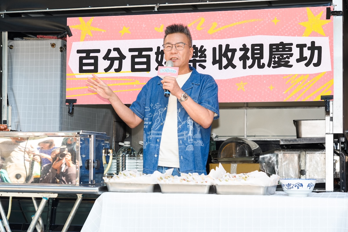 沈玉琳節目《百分百娛樂》舉辦慶功。(圖/記者林弘斌攝)