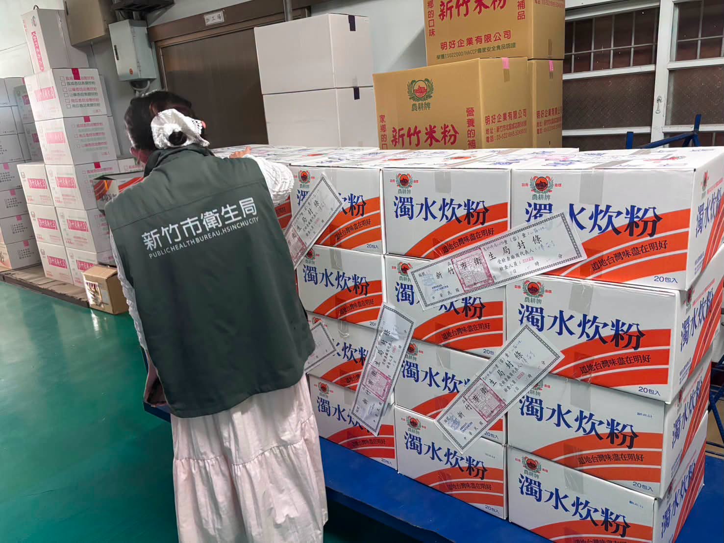 台灣近日再度爆出食安問題,新竹市明好企業社的米粉(炊粉)被驗出「甲醛」。(翻攝自高虹安臉書)